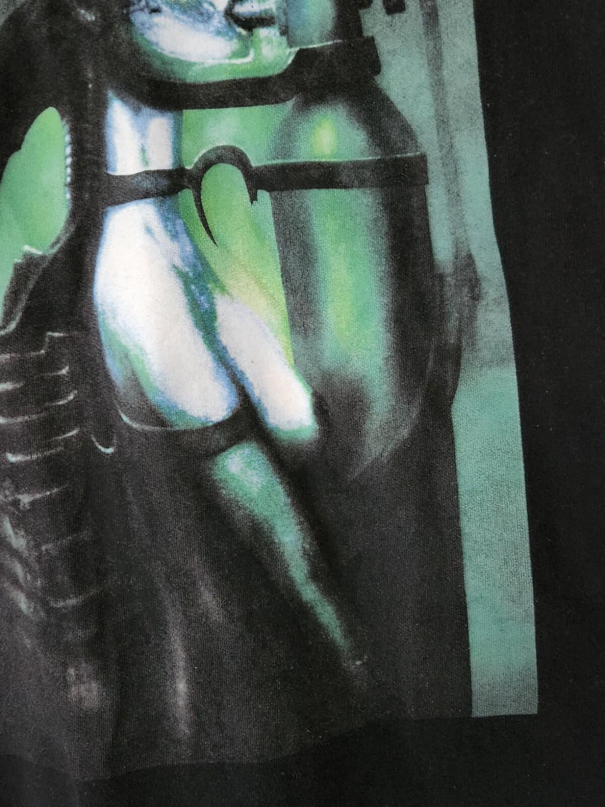 FW14 Supreme x H.R. Giger Alien Tee Size M Medium T-shirt Vintage 2014 Rare
