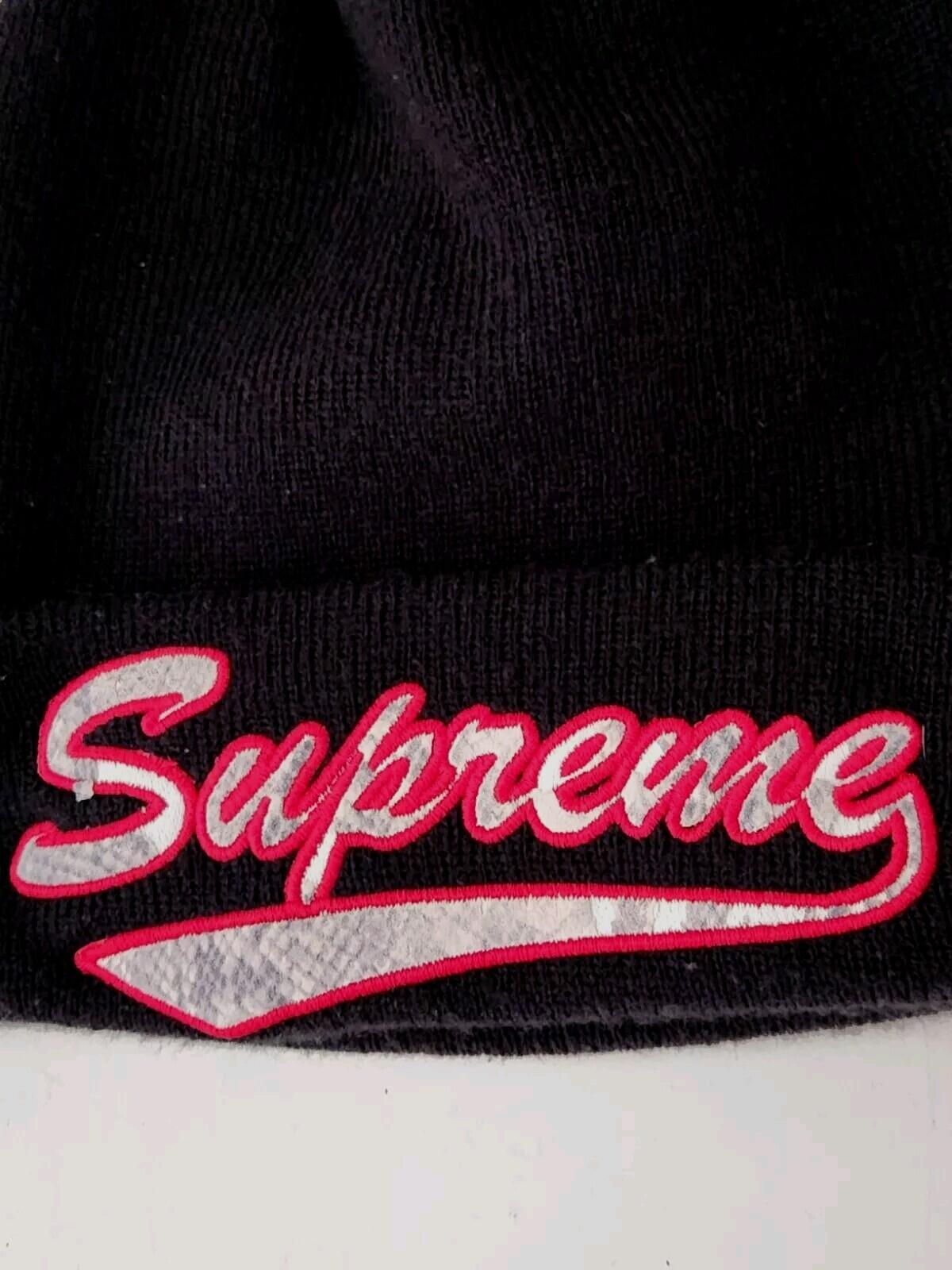 FW17 Supreme x New Era Snake Script beanie Black Red Small Box Logo Hat