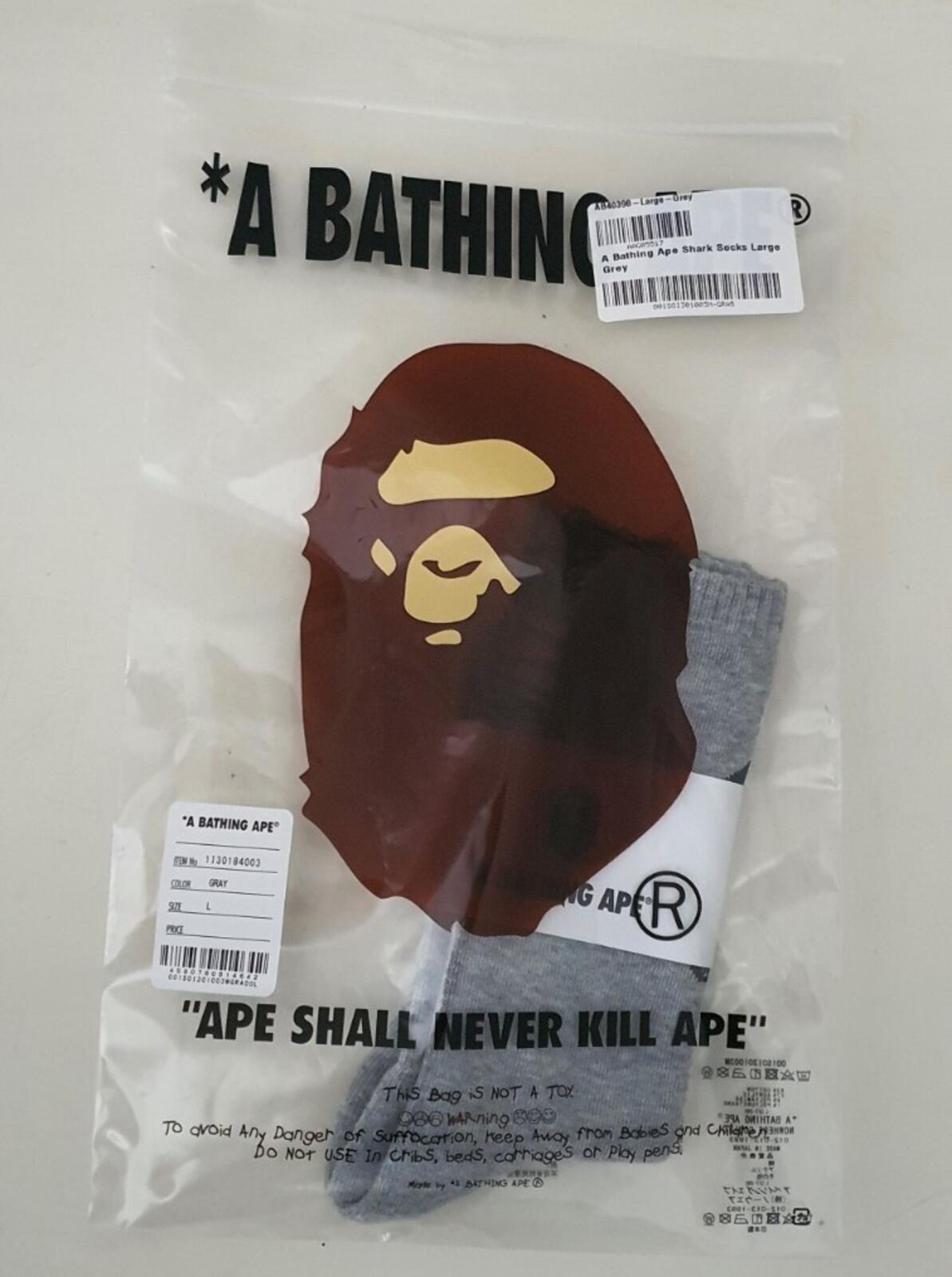 A BATHING APE Ape Shark graue Socken L groß UK 9-11 Japan BAPE grau Neu