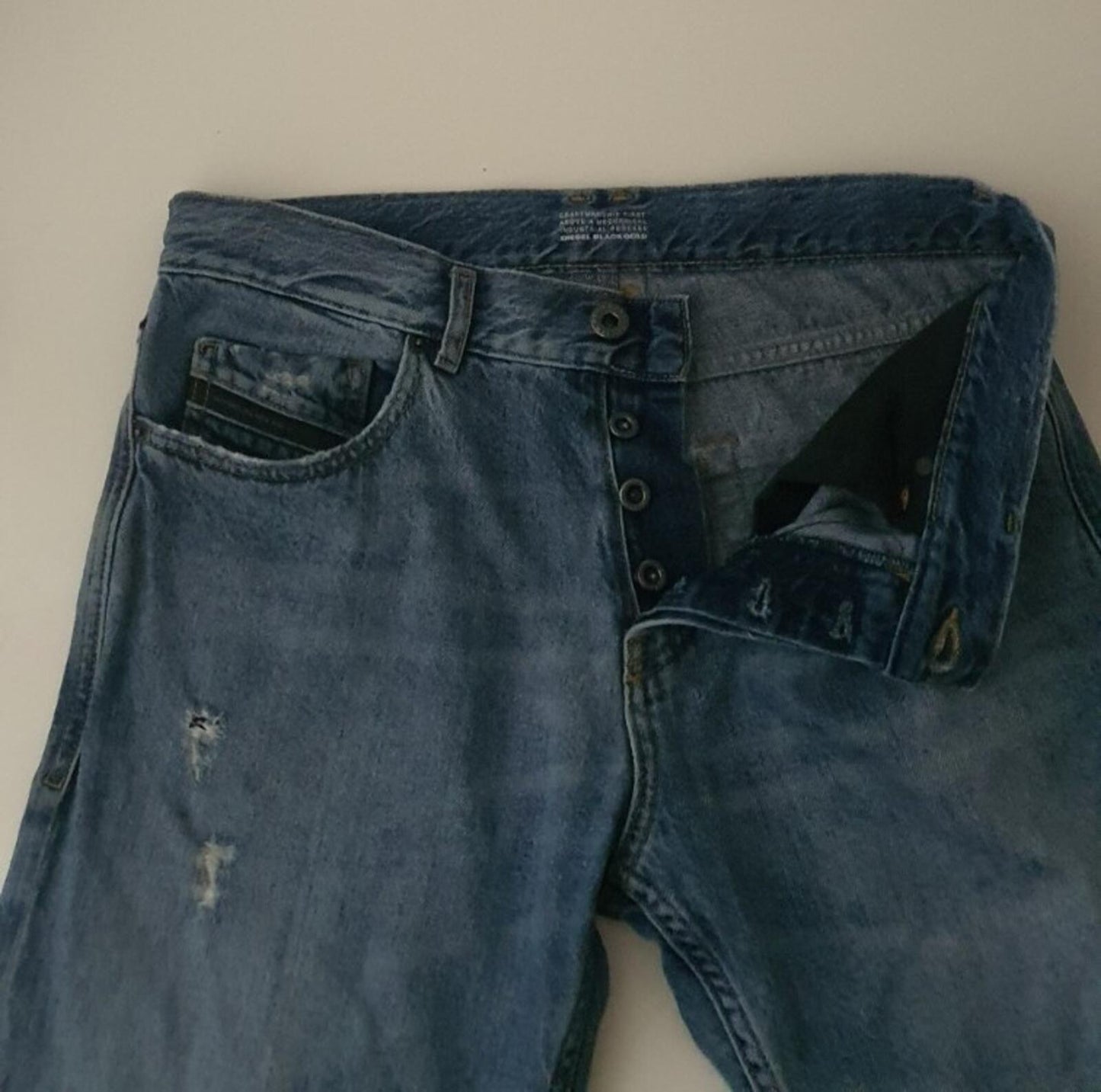 DIESEL Black Gold Graffity Print Jeans Denim Blue Size 30 W30 L30
