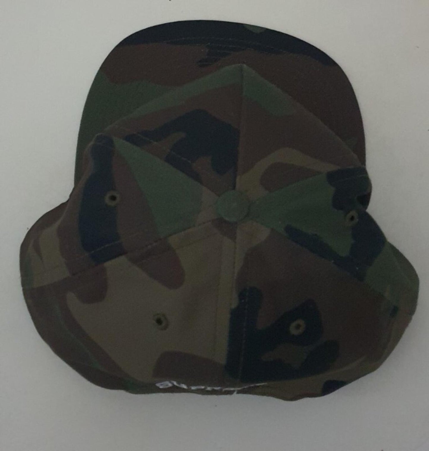 FW17 Supreme Studded Script Logo 5-panel hat Woodland Camo cap camouflage
