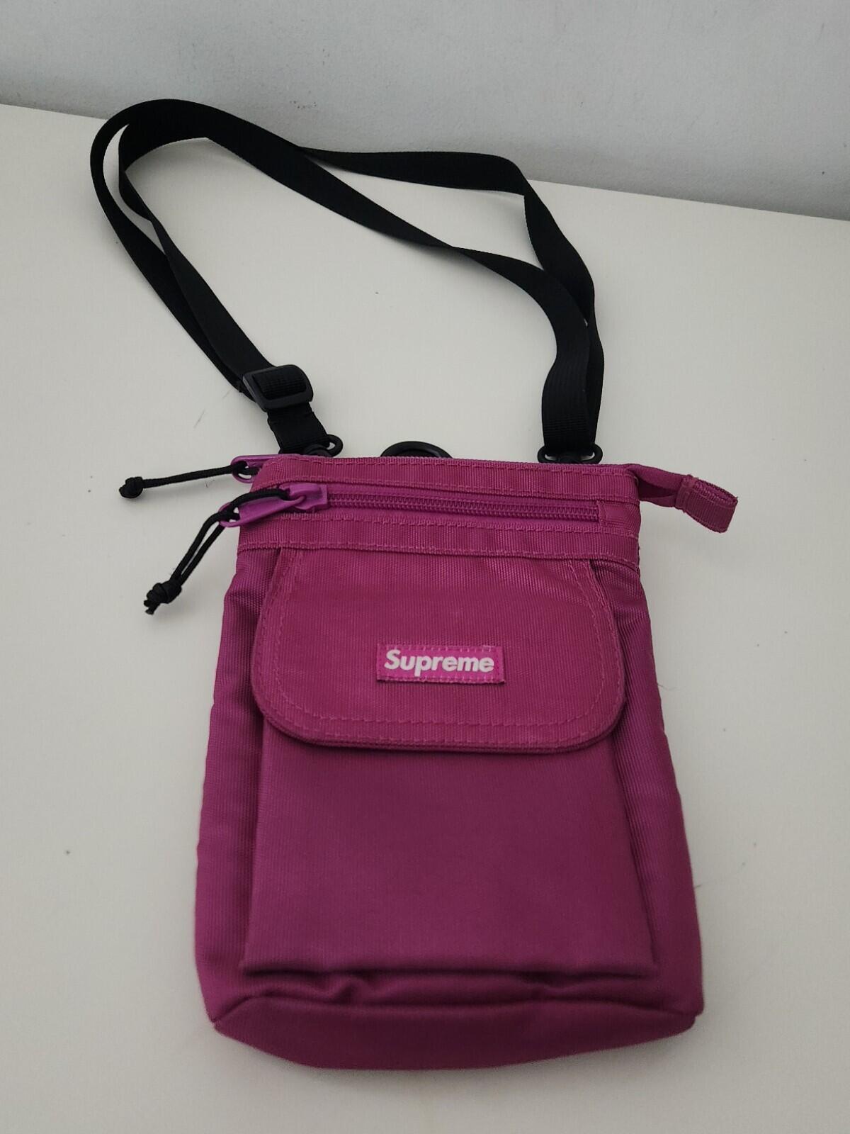 FW19 Supreme Shoulder Bag Magenta