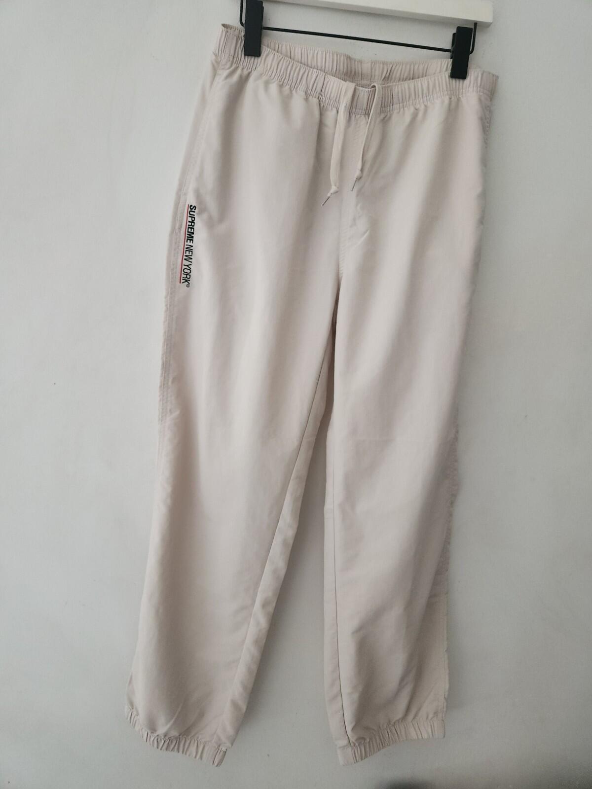 HW22 Supreme Warm Up Hose Stone Größe S klein Nylonhose Wasserabweisend Neu