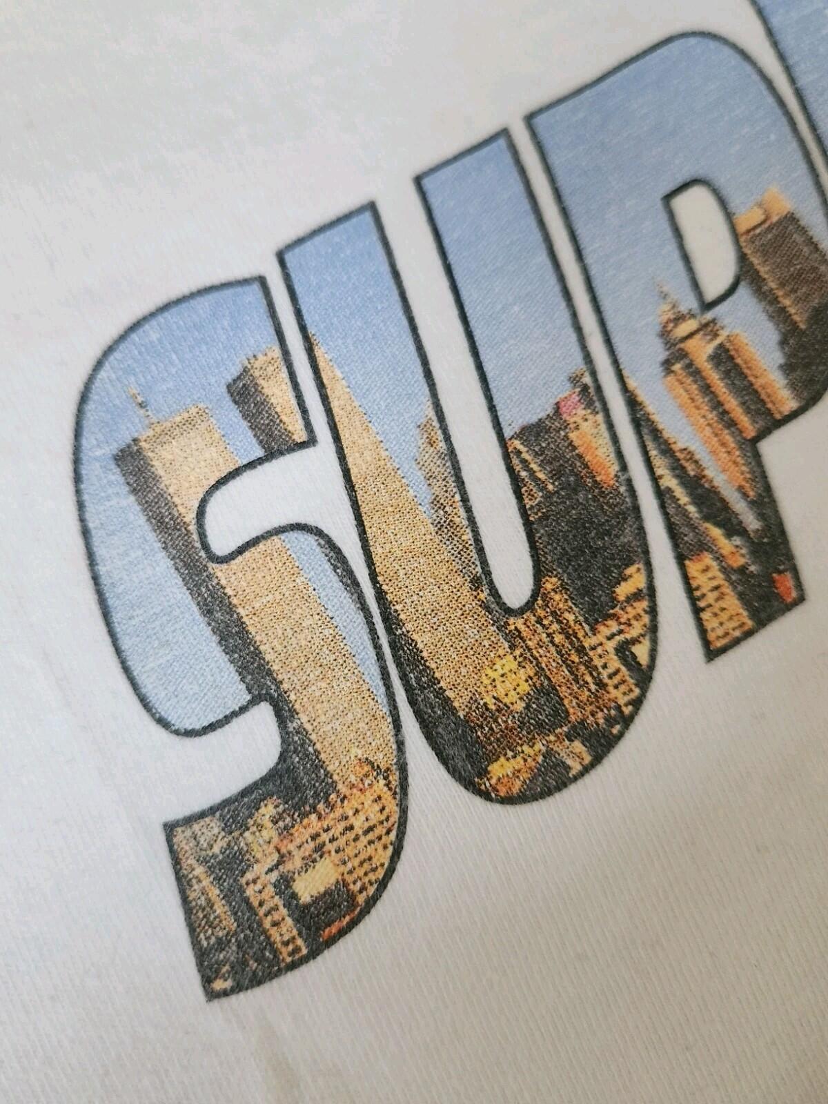FW23 Supreme Gotham tee size S small White T-shirt New York NY