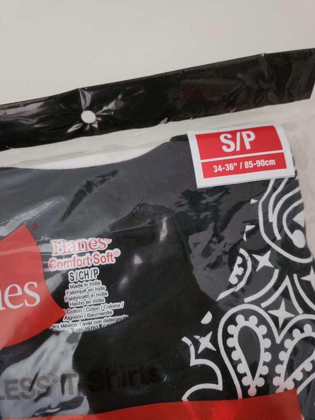 FW22 Supreme Hanes Bandana Tagless Tees 2 Pack T-shirts size S small New Black