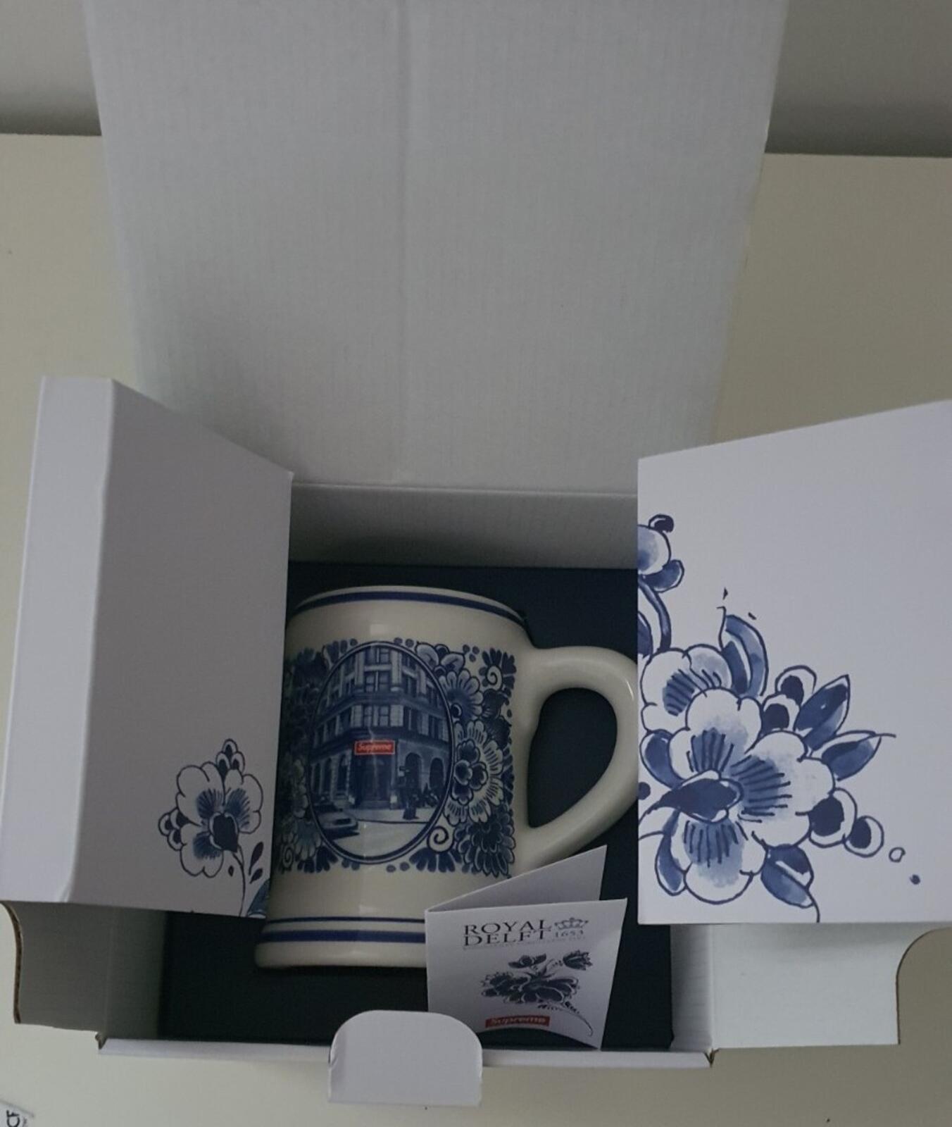 SS21 Supreme Royal Delft 190 Bowery Beer Mug Ceramic