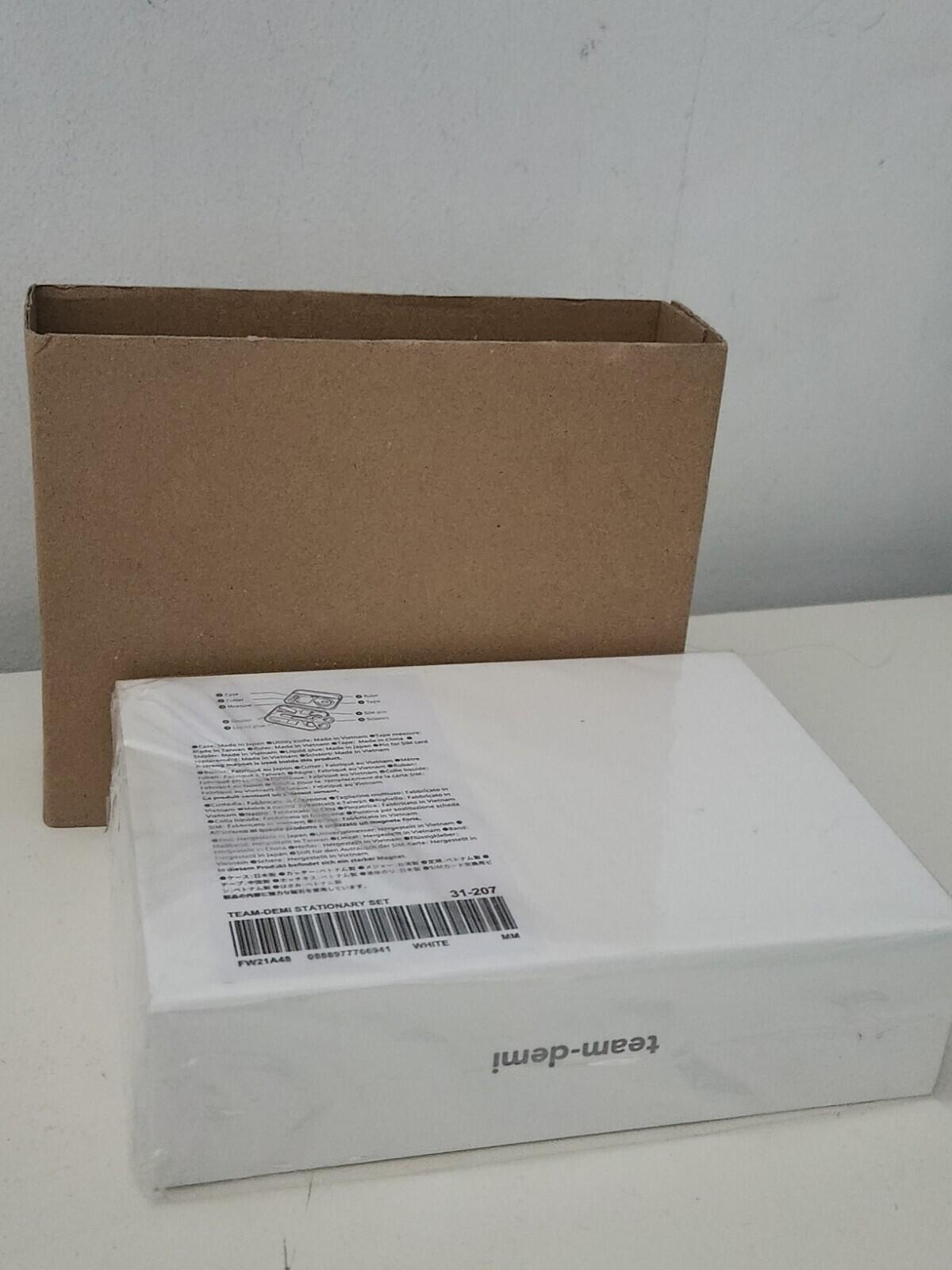 FW21 Supreme Team-Demi Stationery Set White 8-teilig Neu Zubehör Schere Klebeband