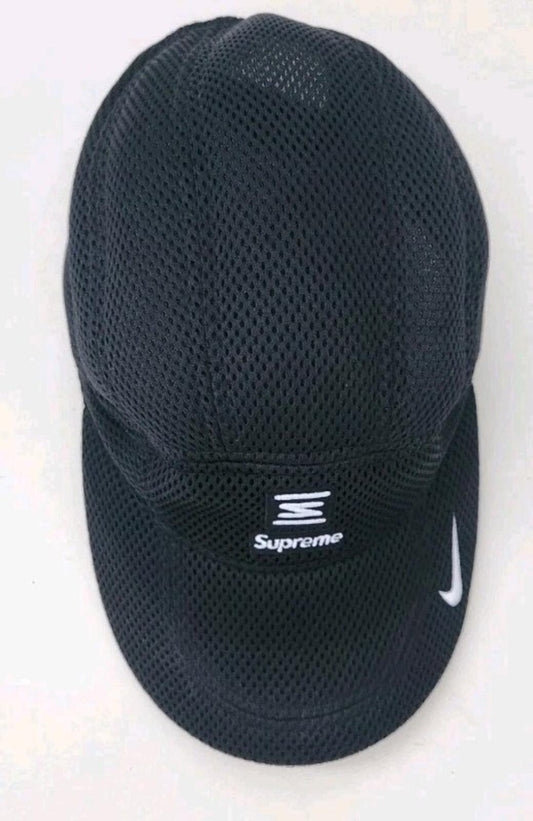 Gorra de running SS22 Supreme x Nike Shox negra Dri-FIT