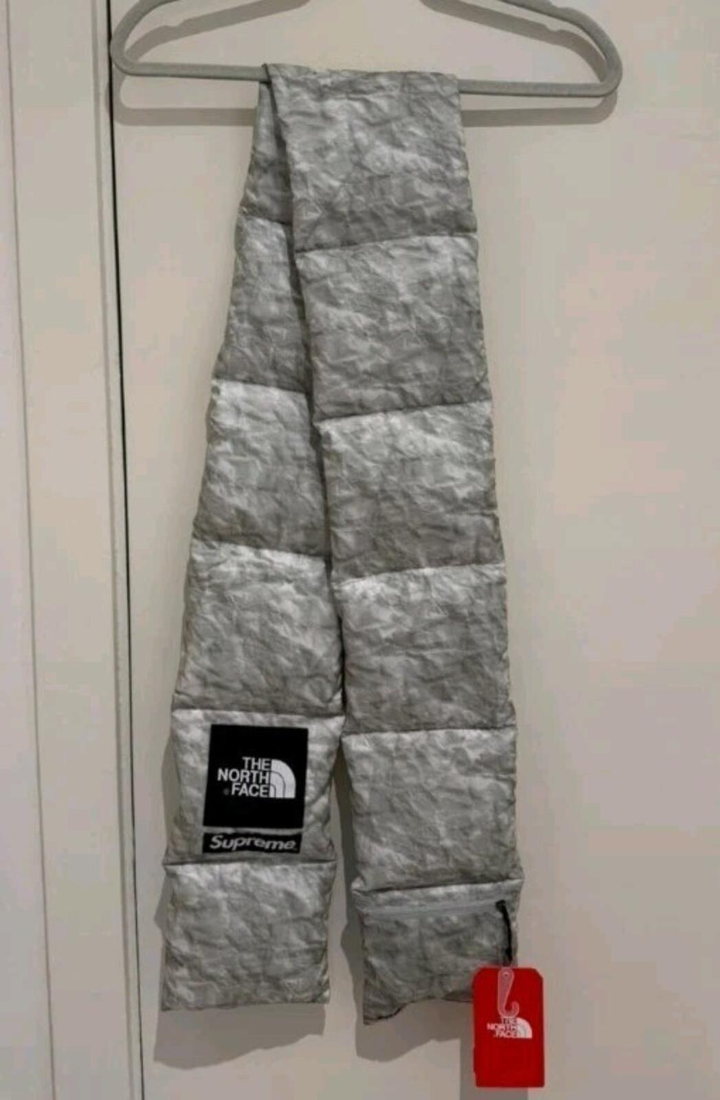 FW19 Supreme x The North Face Paper Print 700-Fill Down Scarf Water Resistant