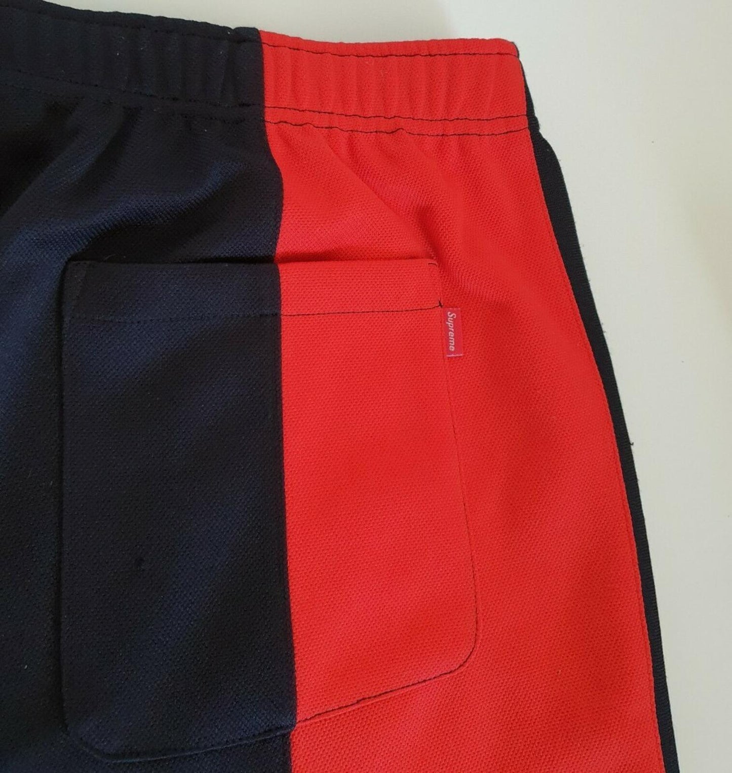 SS19 Supreme Barbed Wire Athletic red short size M Medium shorts