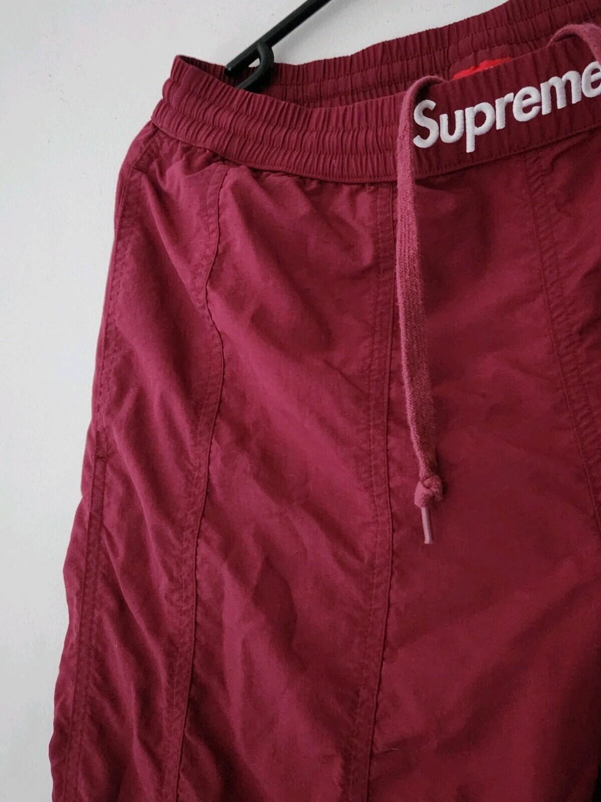 FW19 Supreme Paneled Warm Up Hose Pflaume Größe M Wasserabweisend