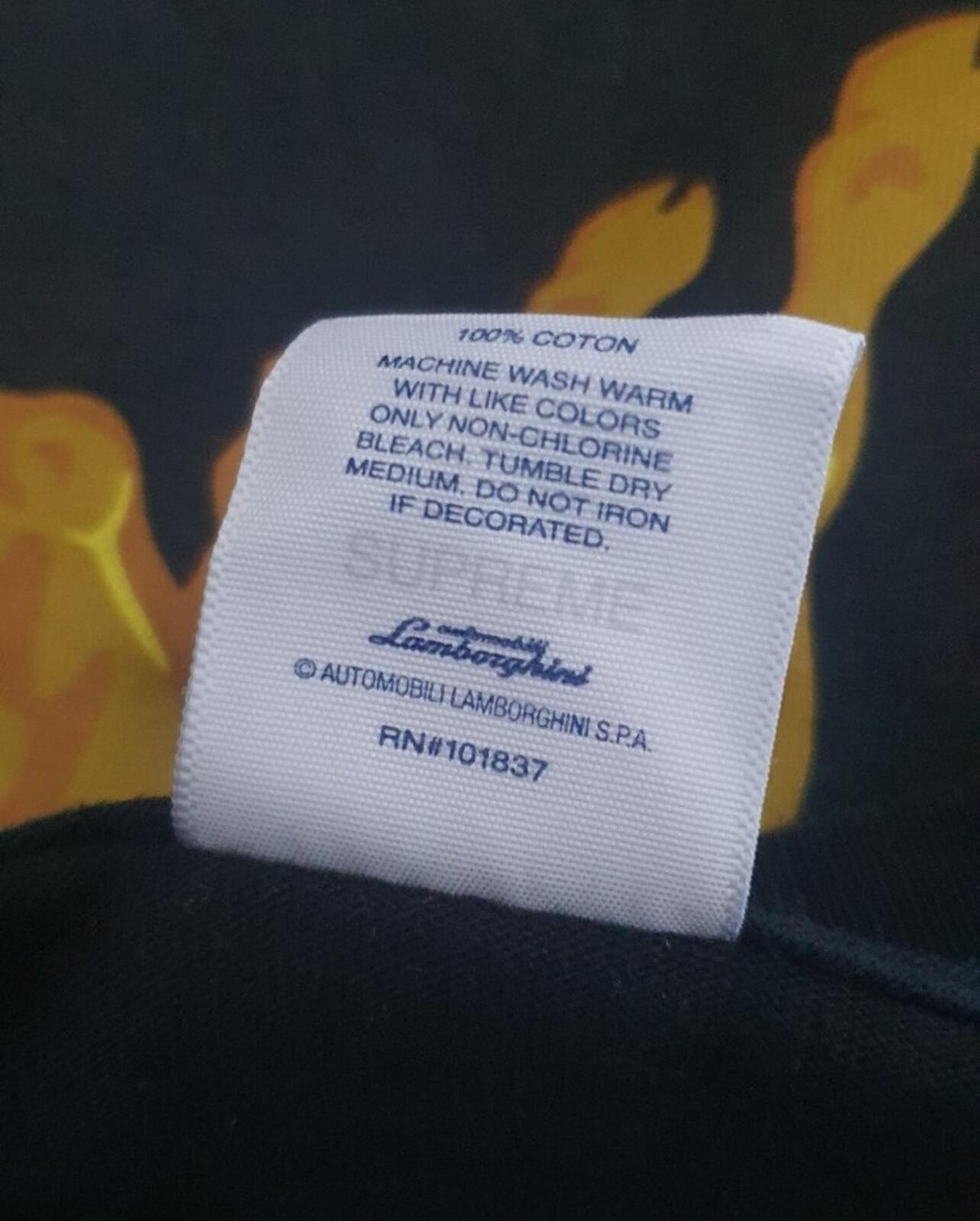 SS20 Supreme Automobili Lamborghini Tee size M Medium black T-shirt Bull
