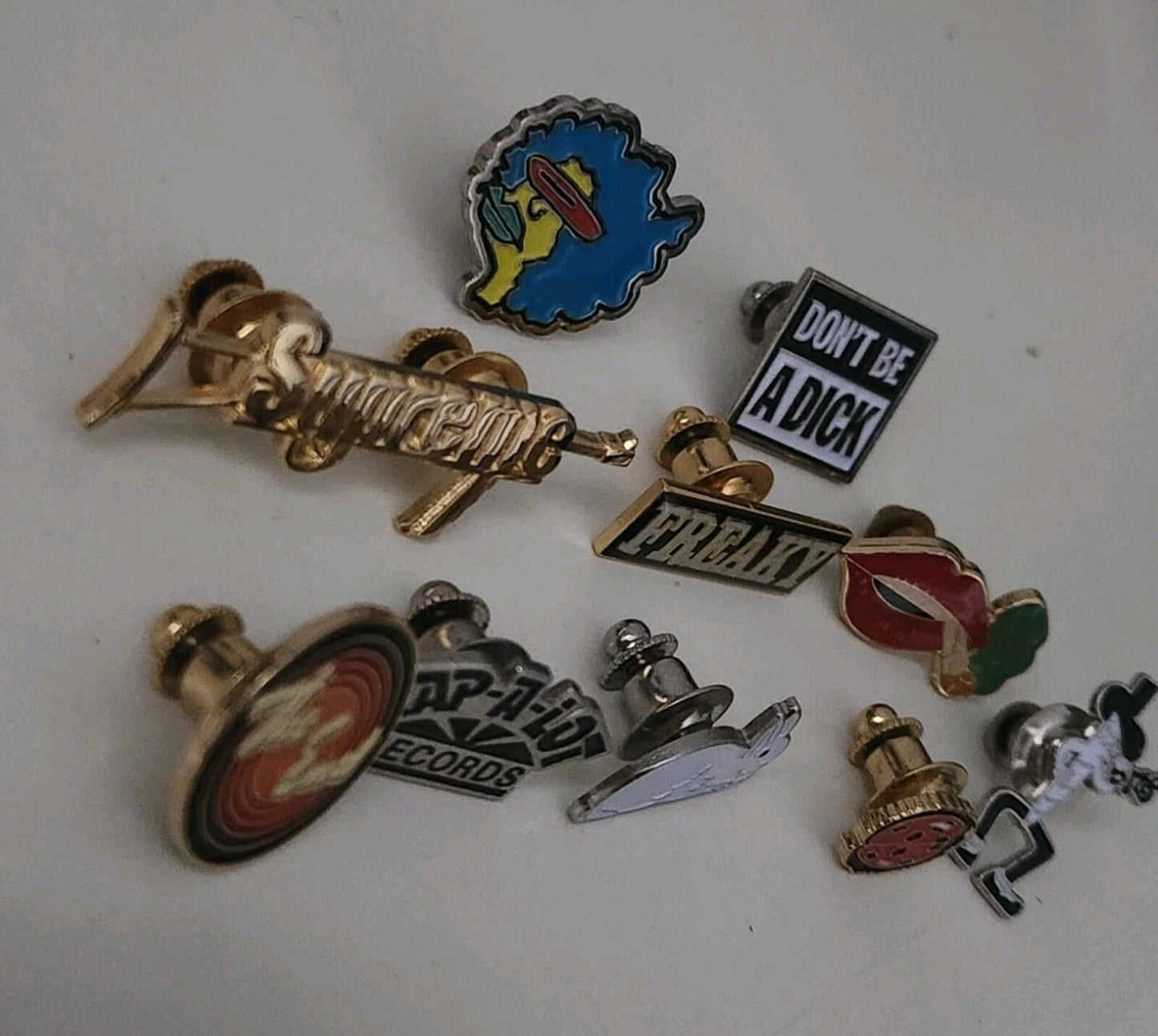 10x Supreme pins metal badges bundle Freaky Smoking Lips Gonz accessories Rare