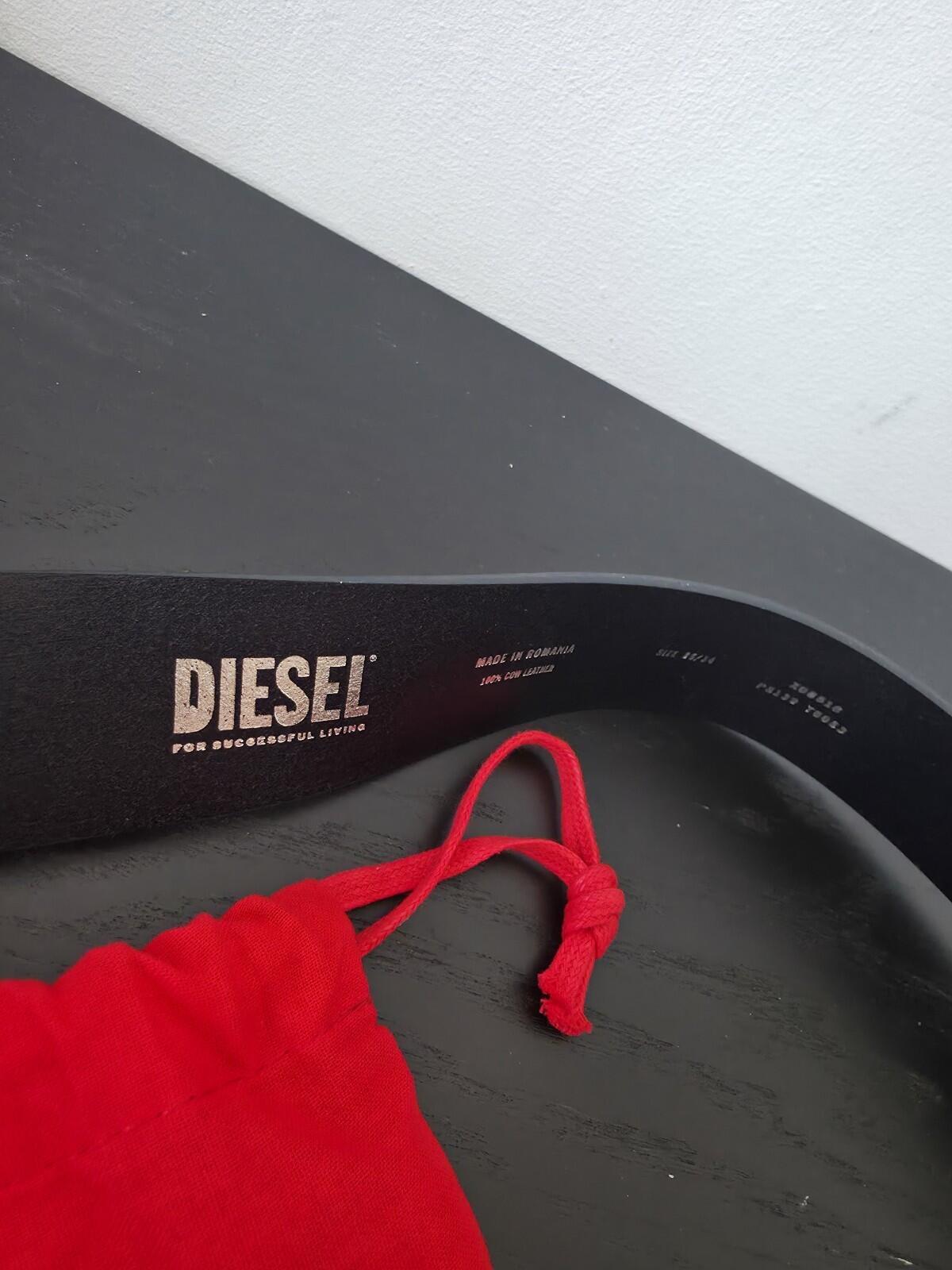 DIESEL 3.9cm Leather Belt with metallic Oval D buckle Black Size 85