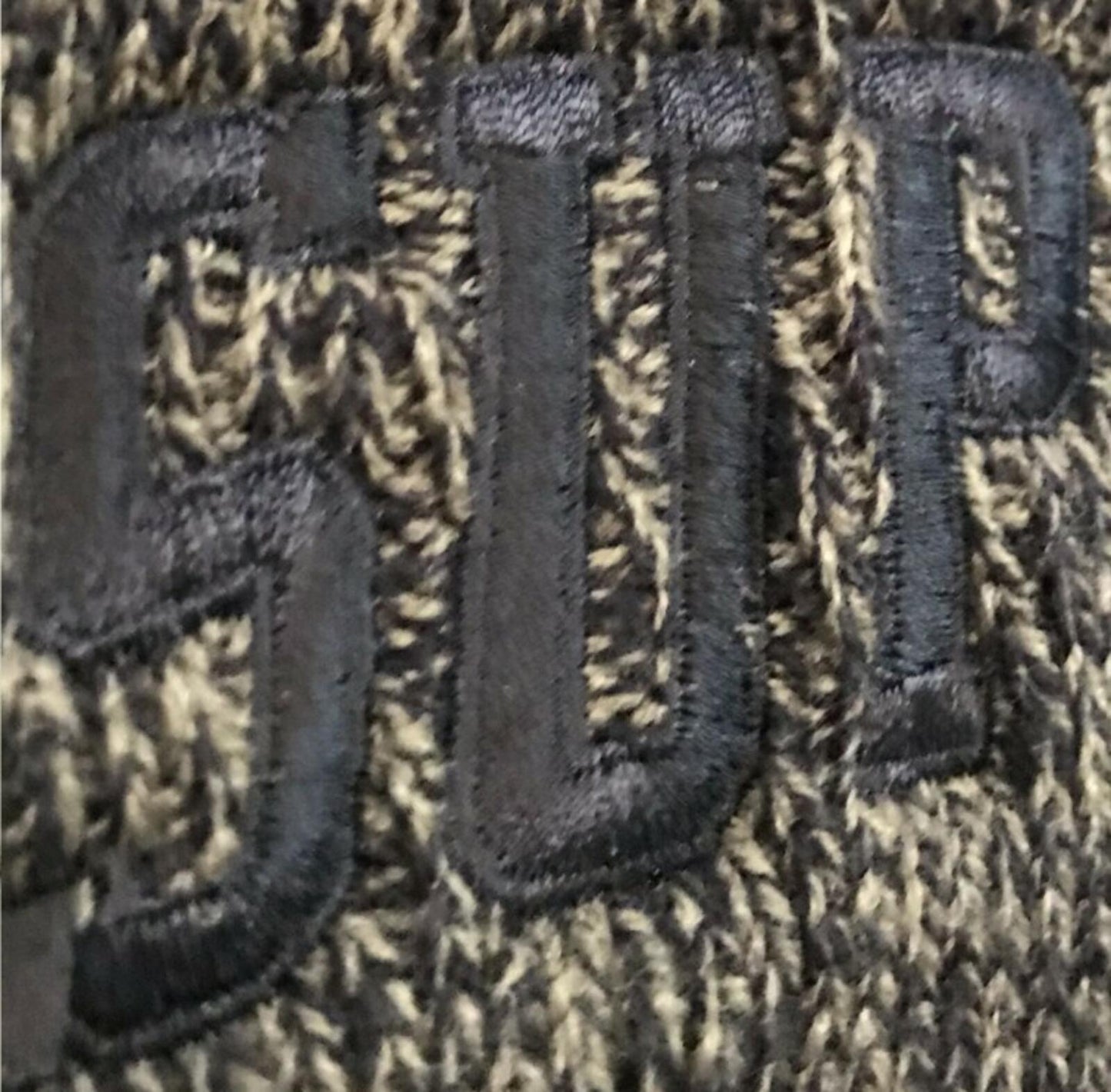 FW16 Supreme Melange beanie olive / black Hat