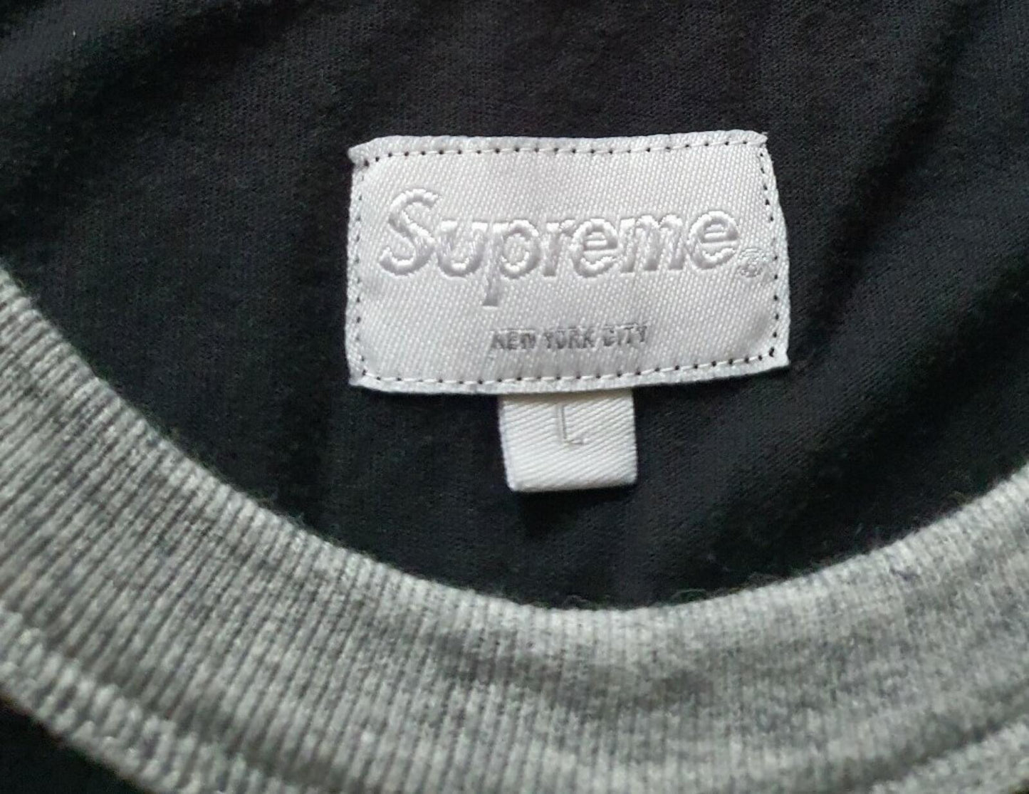 SS17 Supreme Pinstripe S/S Football Top Grey Tee Größe L