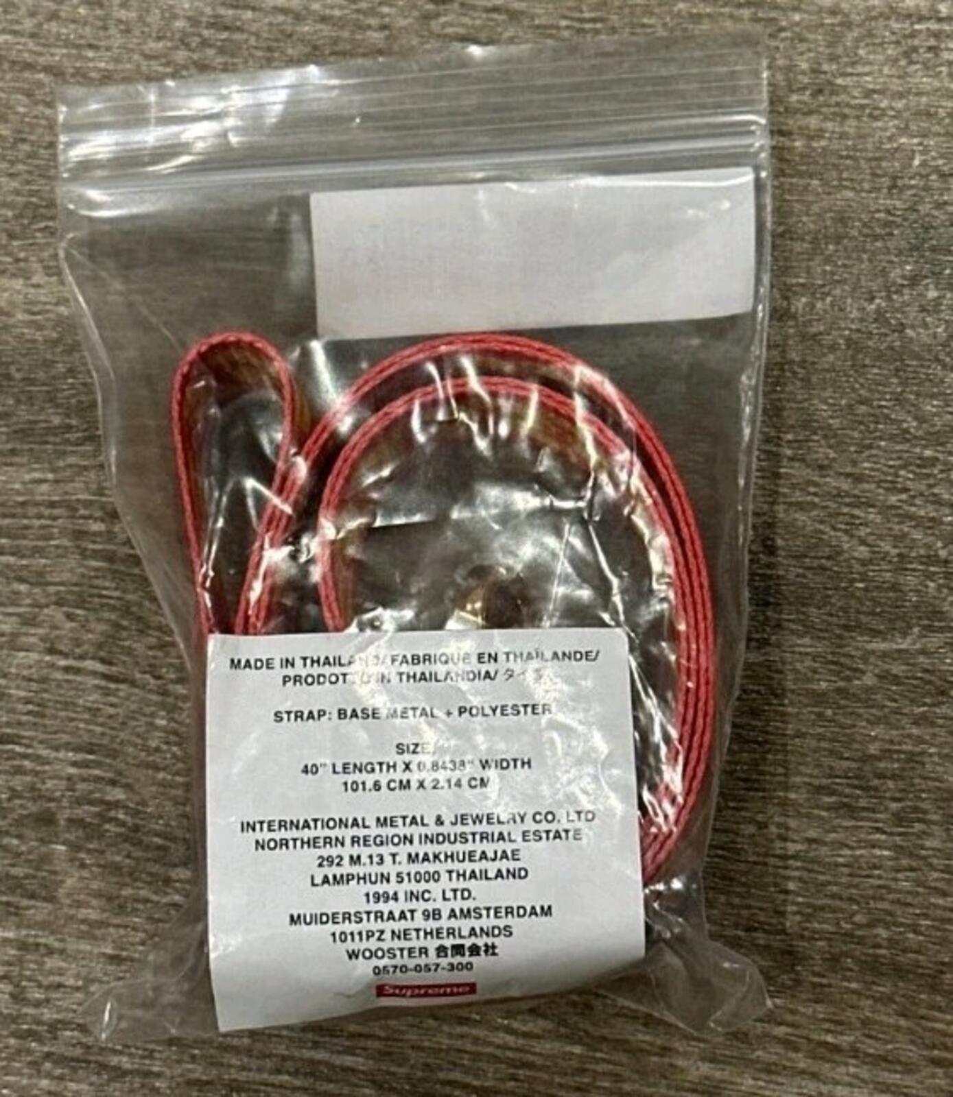 SS22 Supreme Lanyard con eslabones cubanos rojo