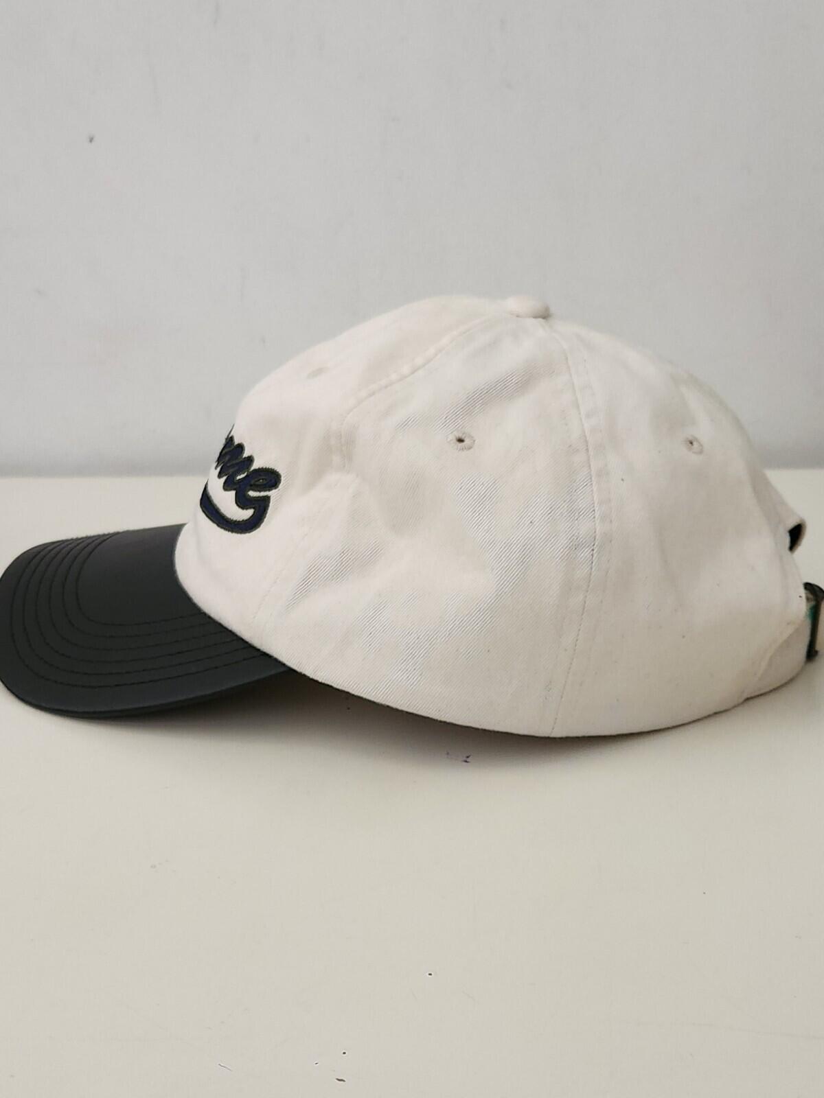 Gorra con visera de cuero de 6 paneles Supreme SS21, color blanco