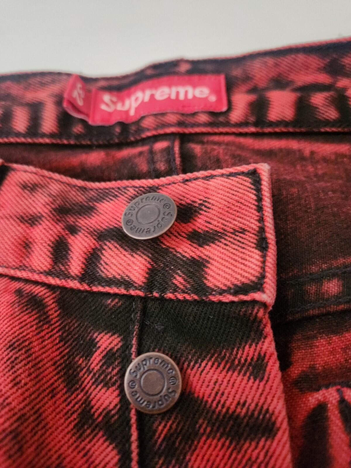 SS20 Supreme washed regular jeans size 32 W32 L32 Red denim Stone Wash
