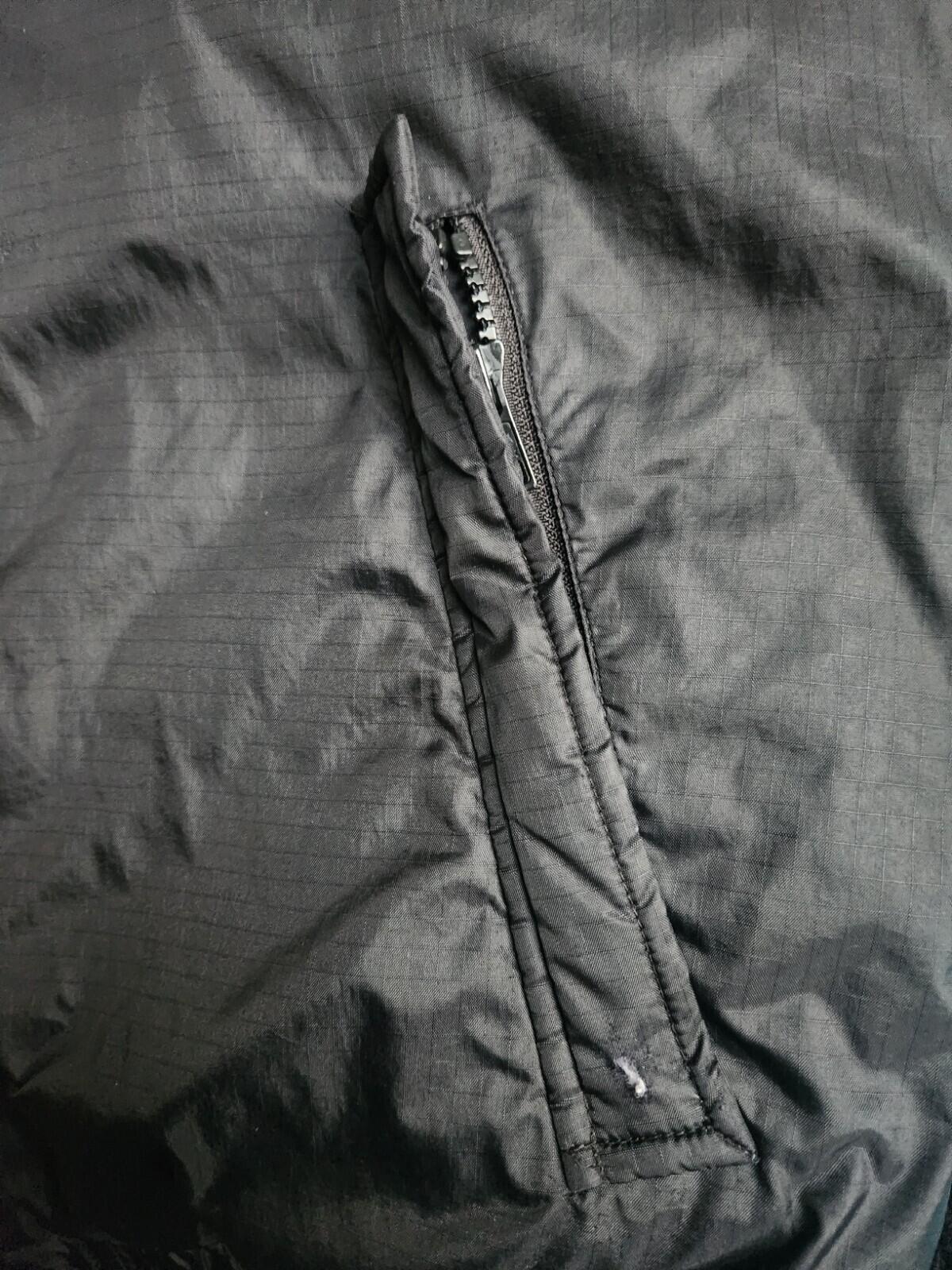 FW15 Supreme 2Tone Hooded Sideline Jacket Black Tackle Twill Logo White M Medium