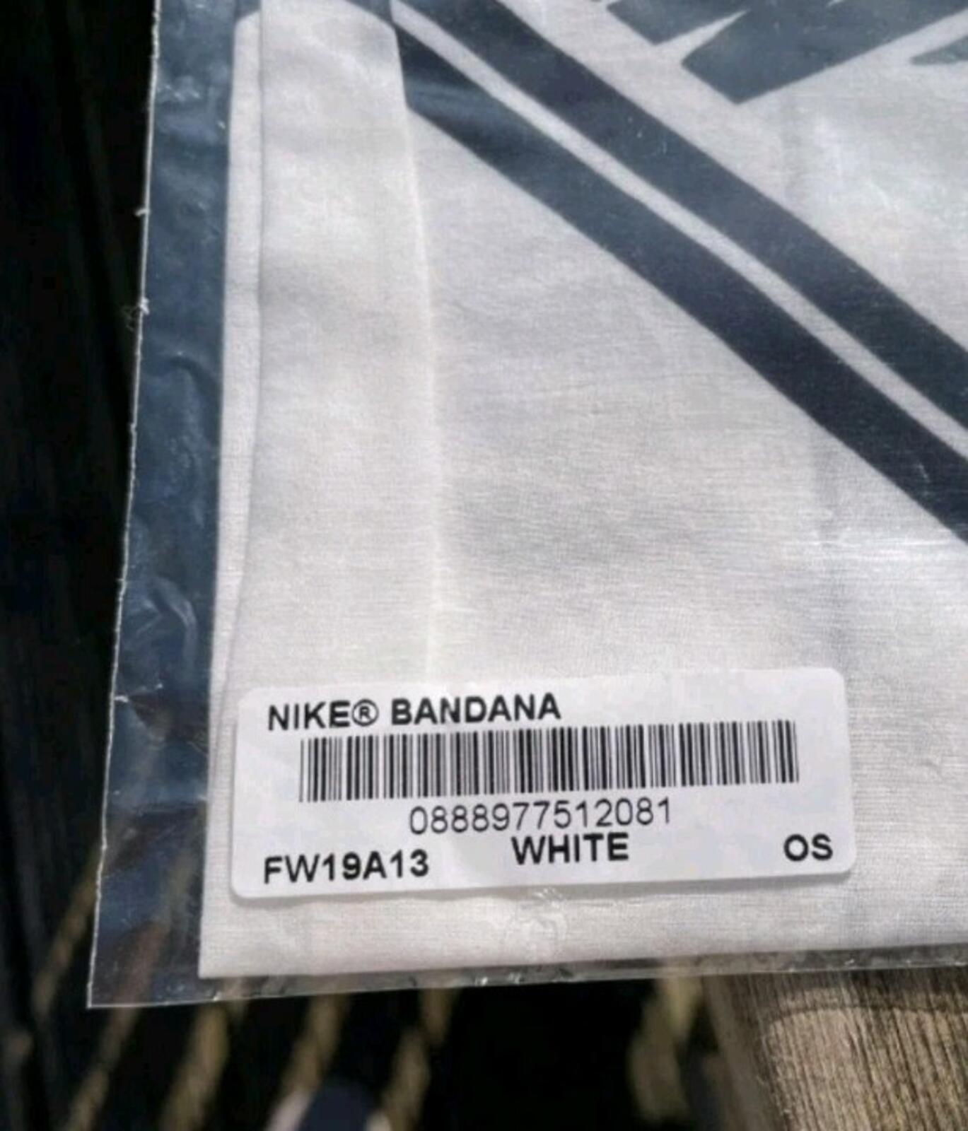 FW19 Supreme Nike Bandana White