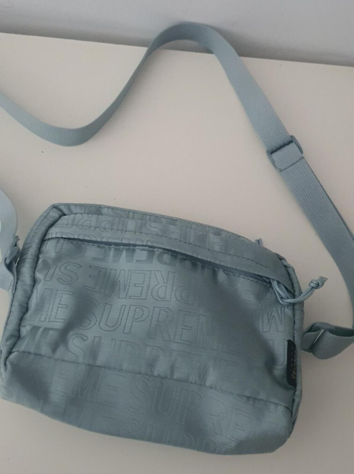 SS19 Supreme Umhängetasche Eisblau Cordura-Gewebe Hellblau