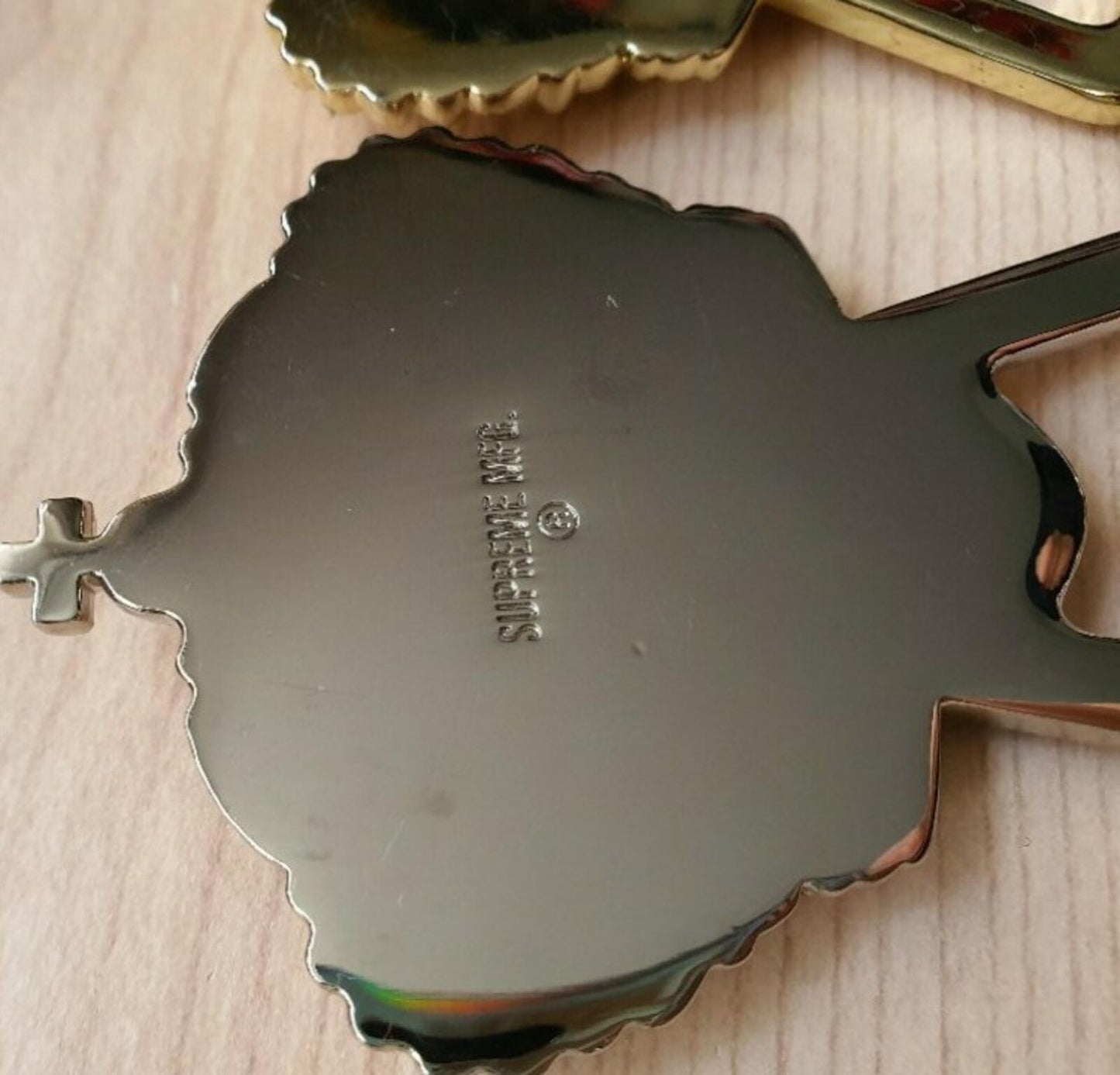 2x FW13 Supreme gold and silver crown bottle openers Very rare Accessories 2013