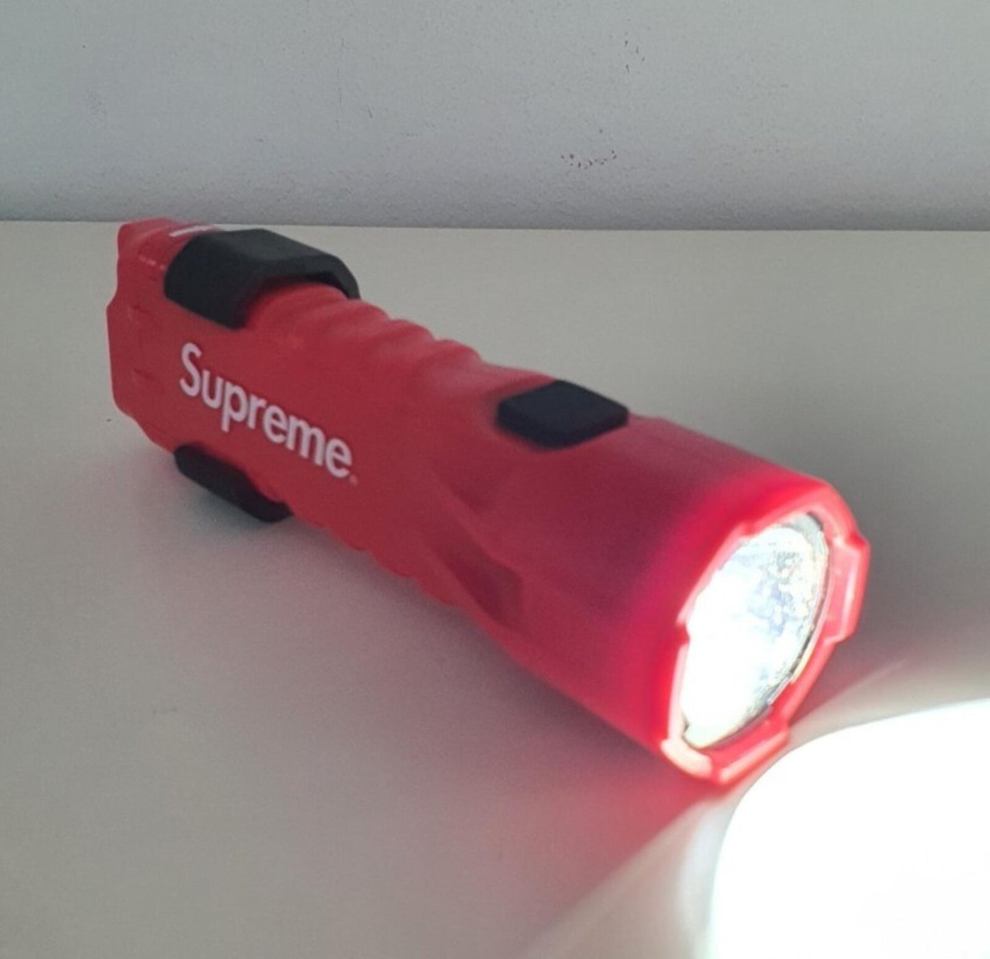SS19 Supreme x Pelican 3310PL flashlight red torch