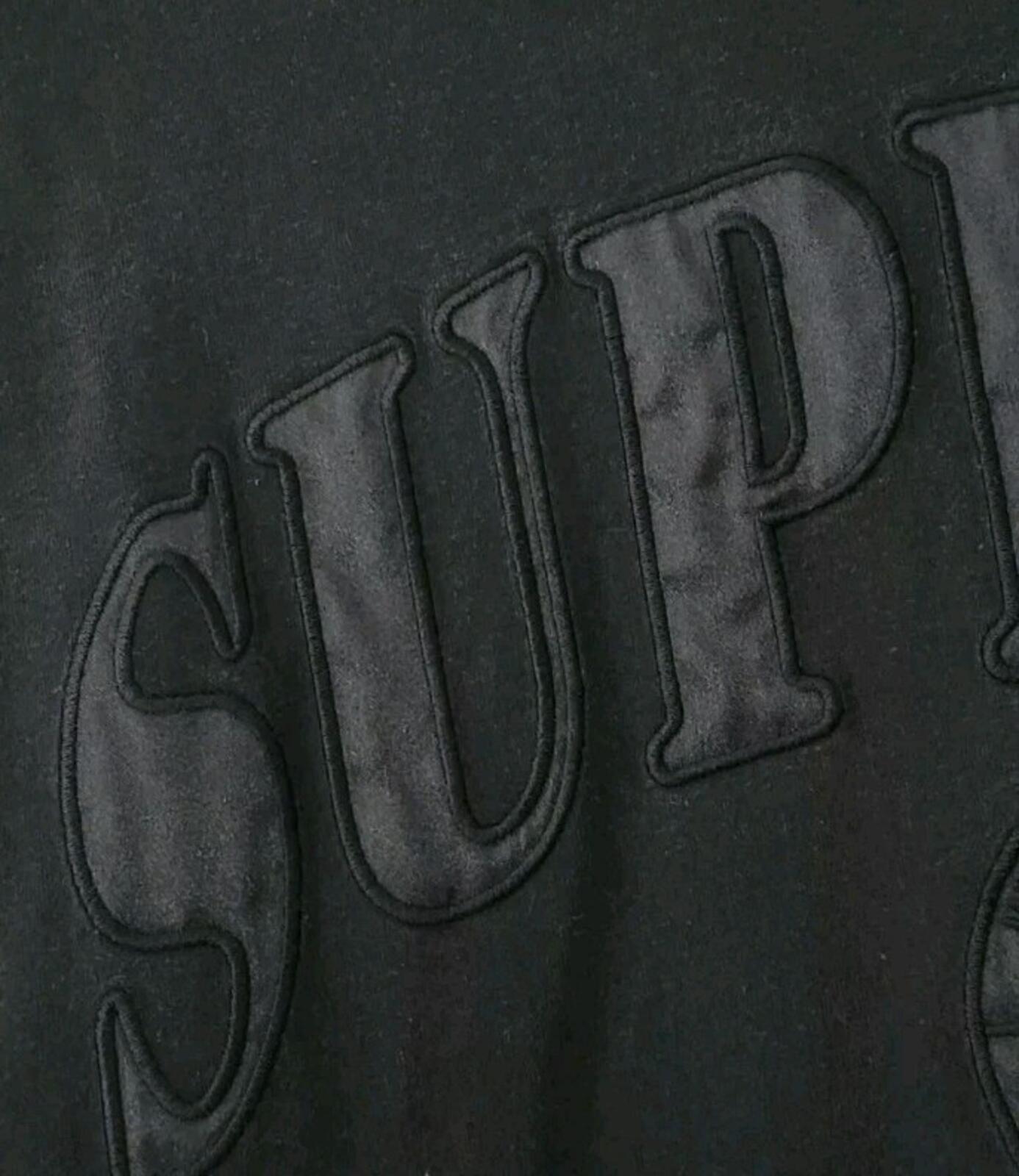FW21 Supreme East West S/S Top Short sleeve M Medium T-shirt Black Satin Logo