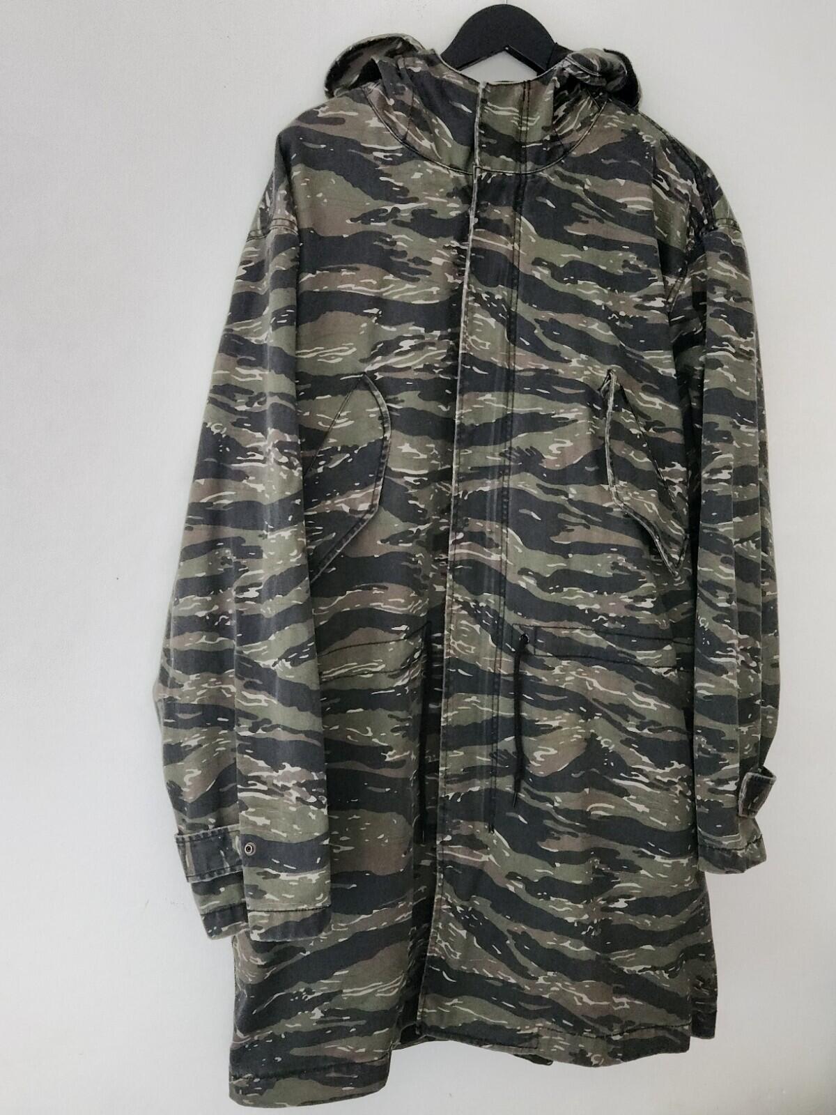 SS21 Supreme Hooded Facemask Parka Tigerstripe Camo Size XL