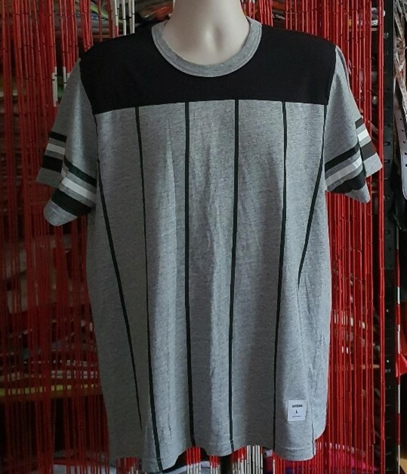 SS17 Supreme Pinstripe S/S Football Top Grey Tee Größe L