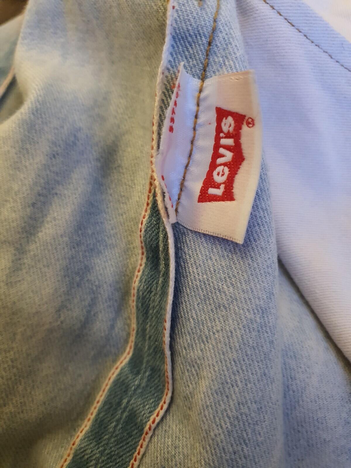 FW16 Supreme x Levi's 501 Bleached Jeans Size W30 L32