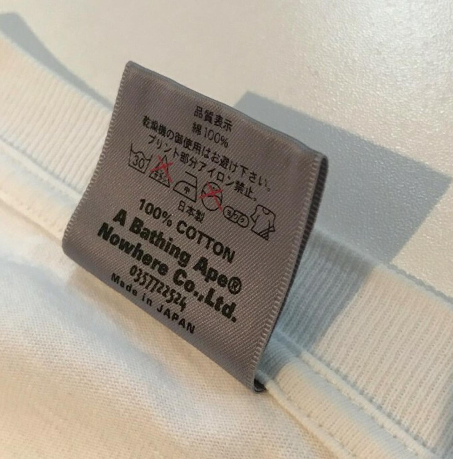 A BATHING APE MAN Longsleeve Tee L/S Tee White Size L BAPE