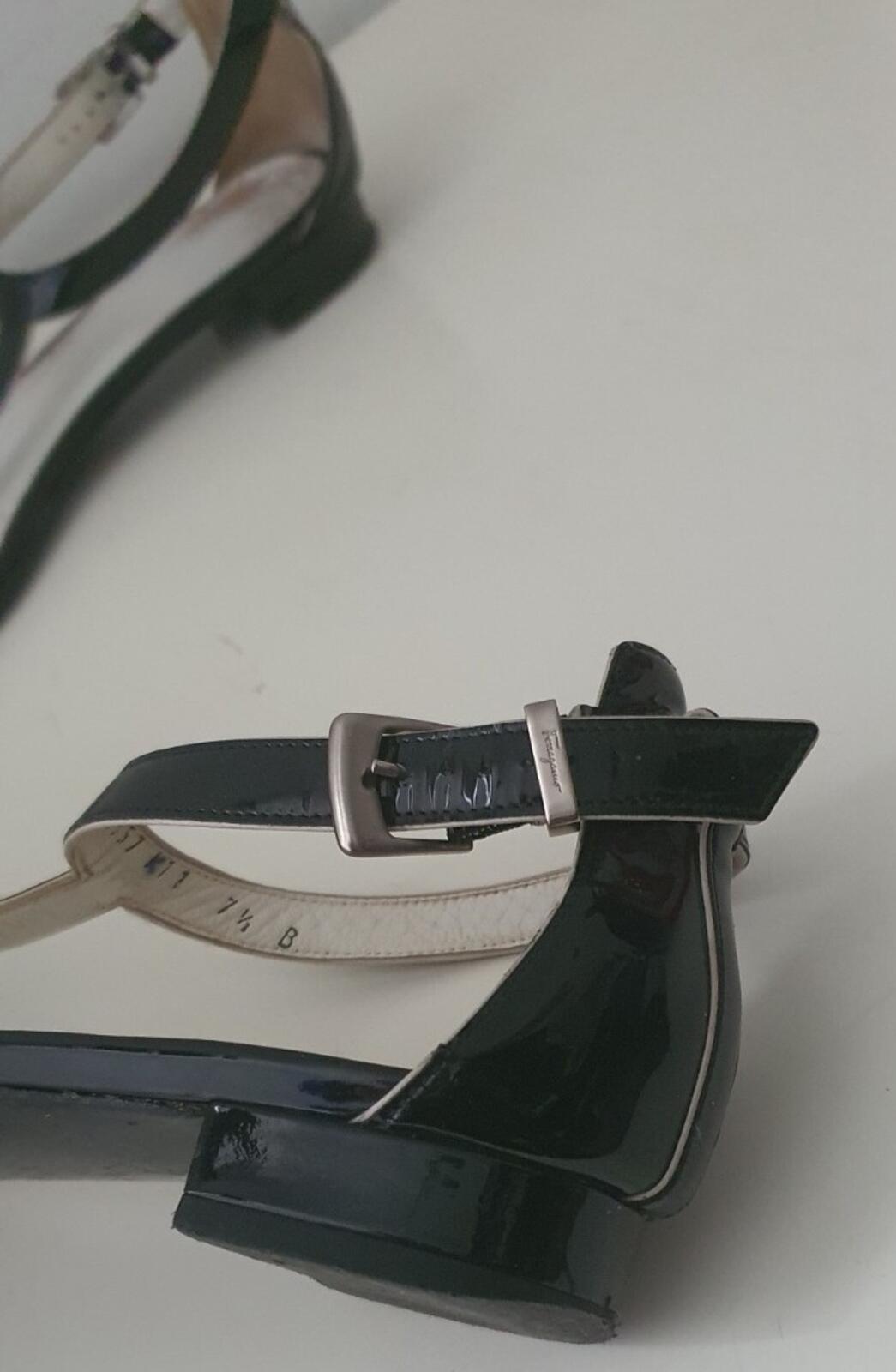 SALVATORE FERRAGAMO 7.5 B UK 5 EU 38 WOMENS BLACK SANDALS Slim Made in Italy