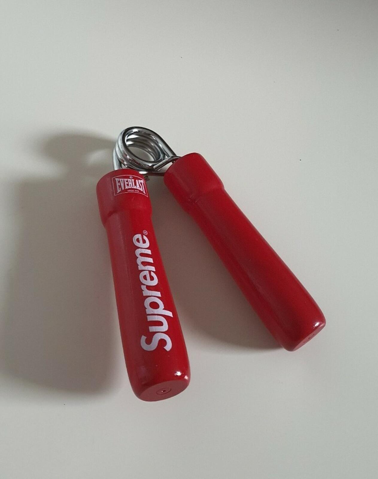 FW14 Supreme x Everlast red hand grip Very Rare Vintage 2014 Accessory