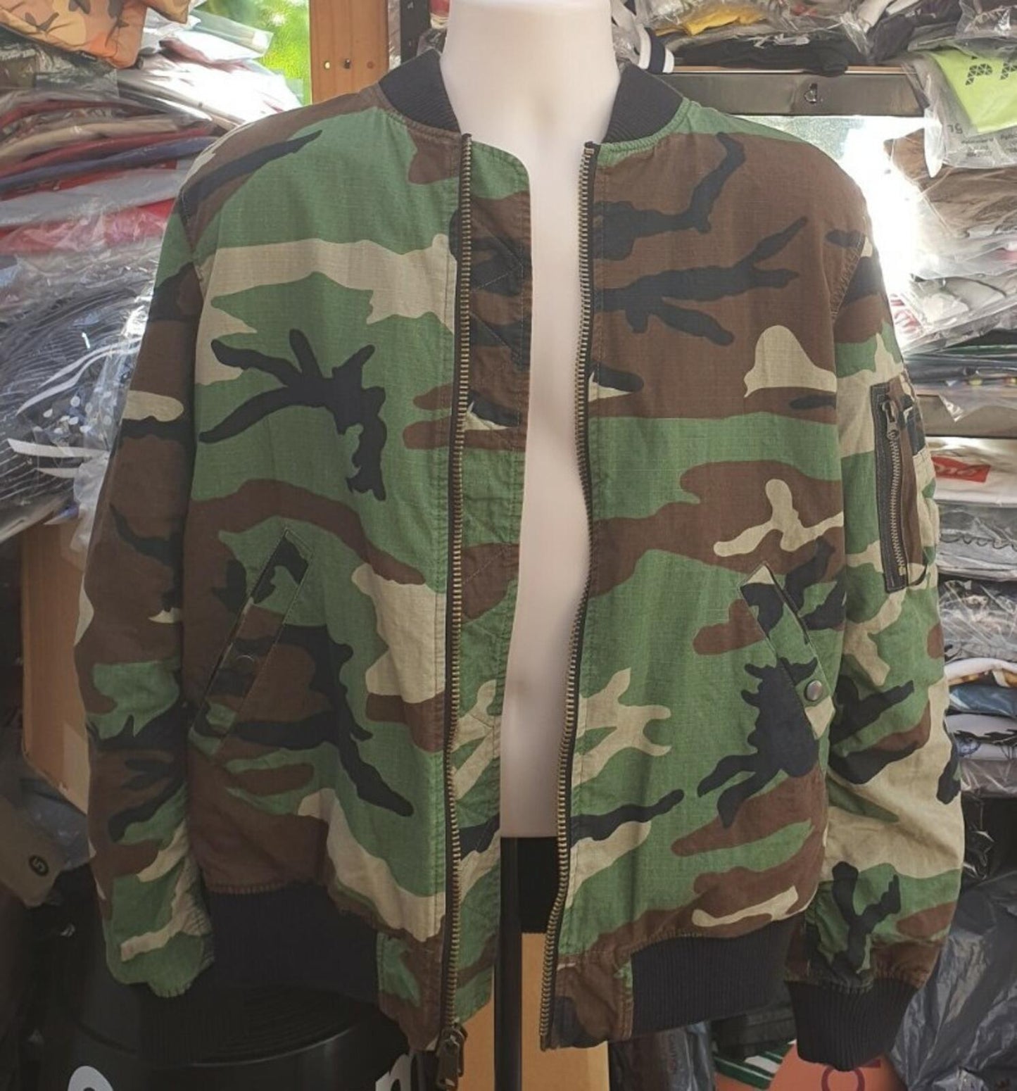 SS15 Supreme MA-1 Reversible Jacket Green Camo Black Size M