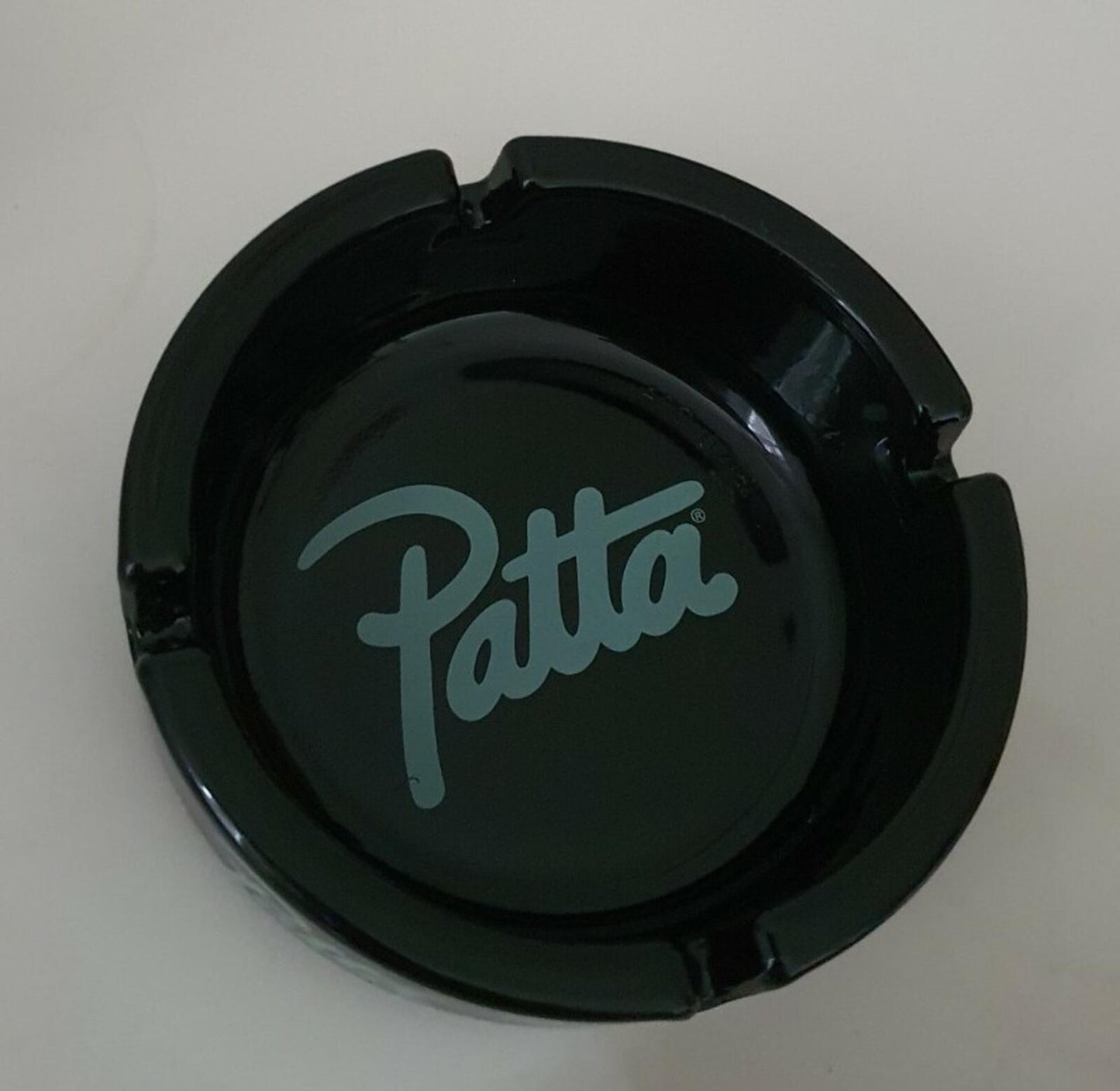 SS18 PATTA Ash ceramic Ashtray Black Green Accessory