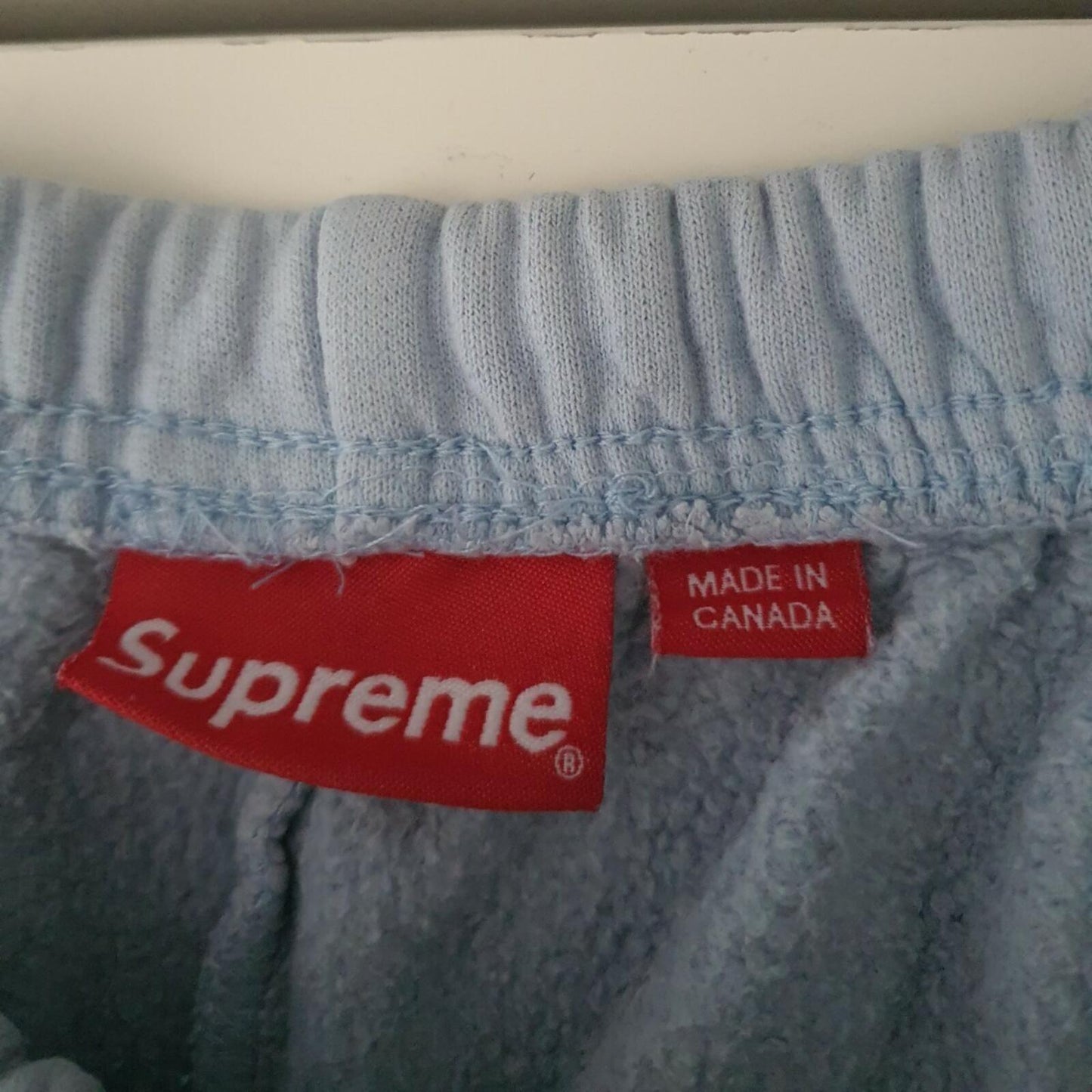 SS16 Supreme x Playboy Shorts Hellblau Größe L groß kurze Sweatshorts