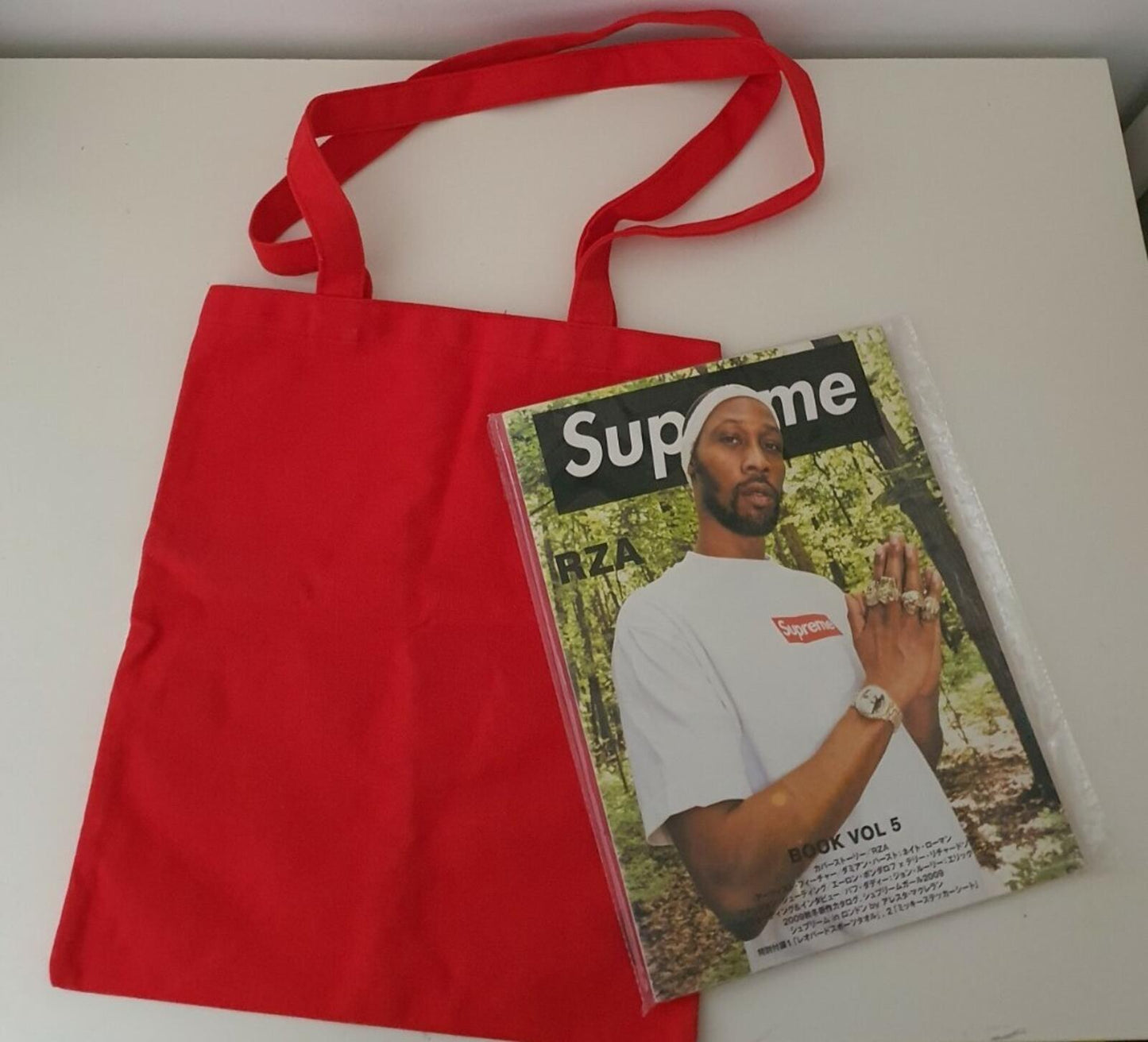 Supreme book n.5 from 2009 catalogue magazine including SUP tote bag Very Rare