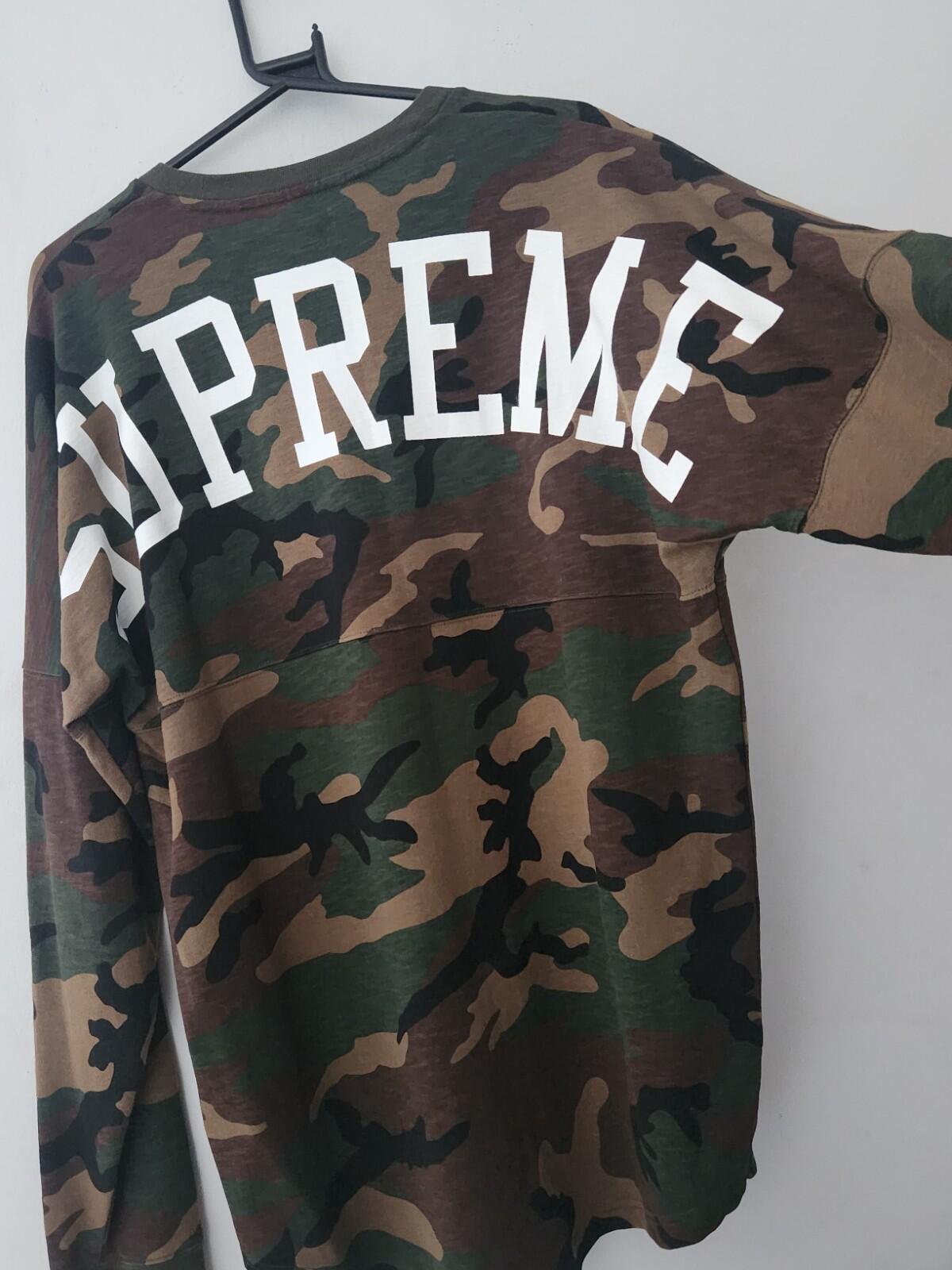 FW14 Supreme Arena Top Langarmshirt L/S Größe L Camo T-Shirt großes Logo