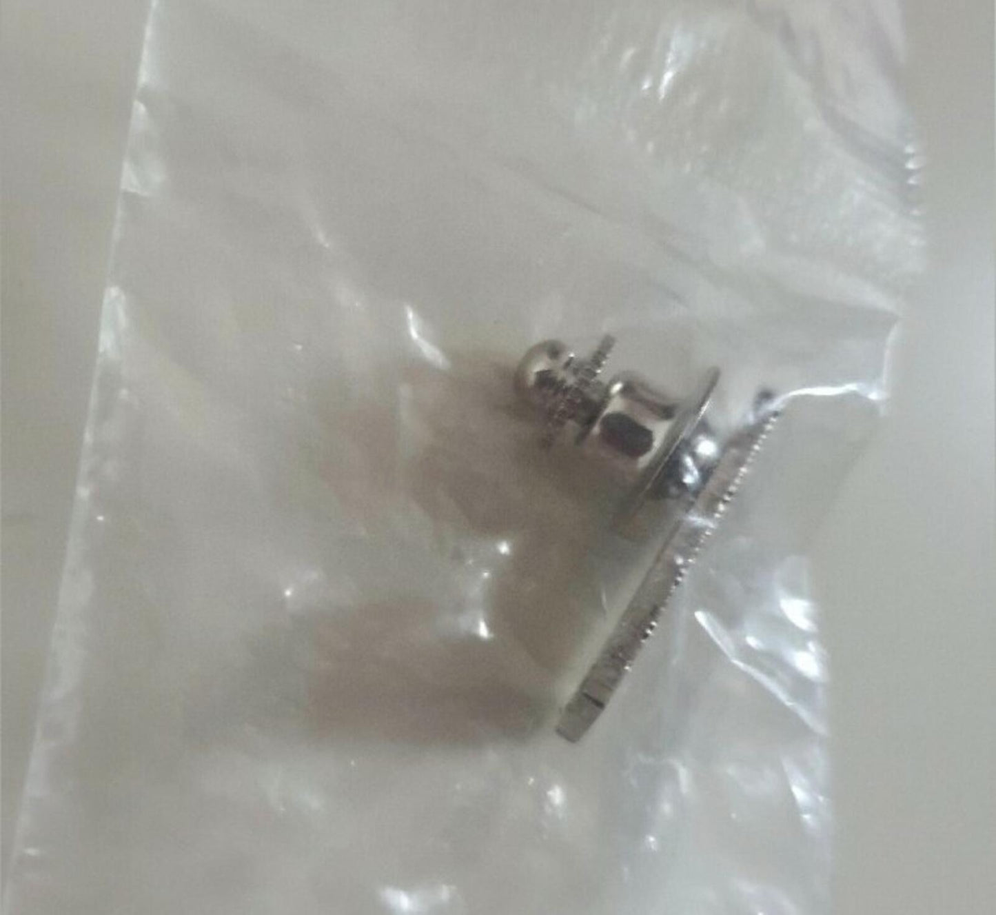 FW13 Supreme WTC World Trade Centre Anstecknadel Metallabzeichen Sehr selten Neu und ungeöffnet
