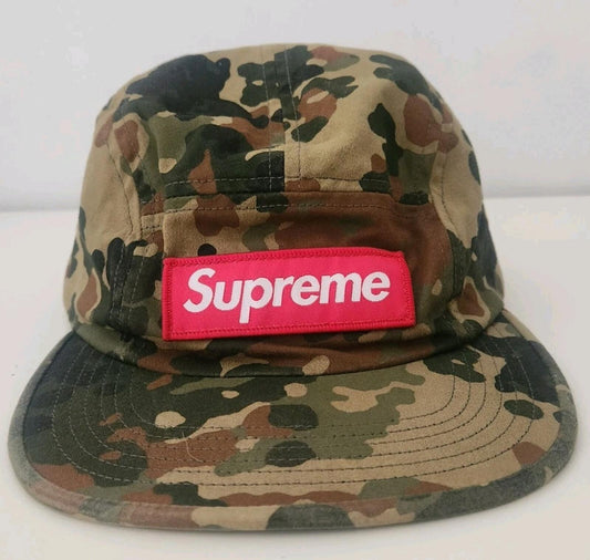 Gorra Supreme Military Camp SS19 Camuflaje Flecktarn Alemán