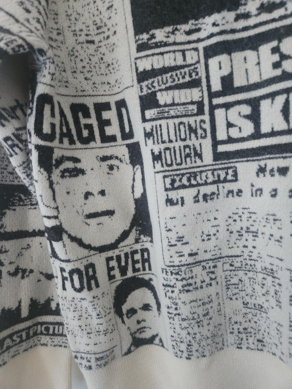 FW18 Supreme Newsprint Pullover Merinowolle Weiß Größe S