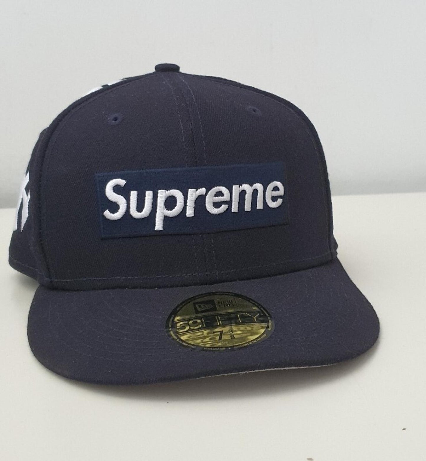 FW21 Supreme New York Yankees Box Logo New Era Navy Size 7 3/8
