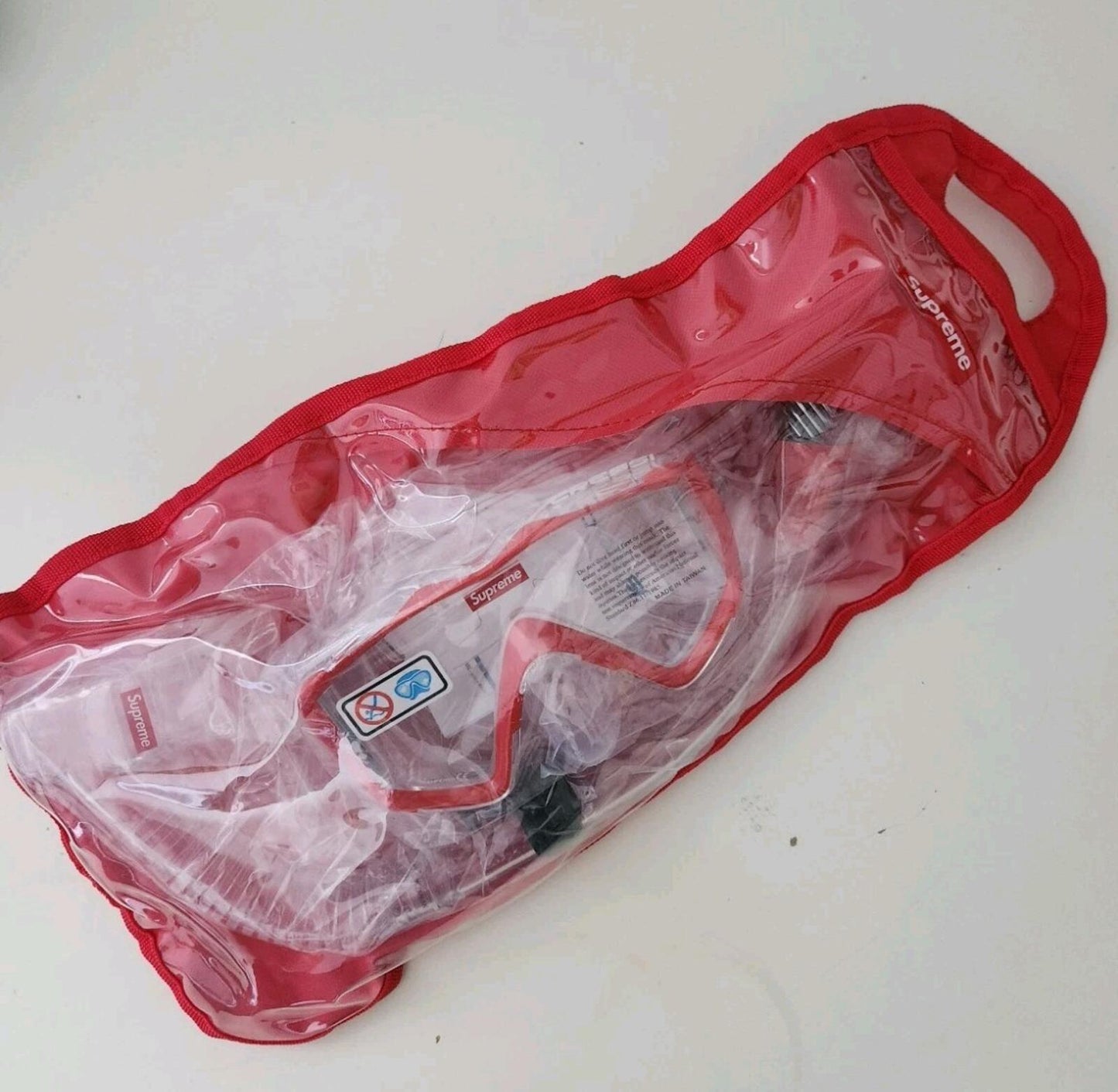 SS19 Supreme x Cressi Snorkel Set Silicone Mask & Snorkel