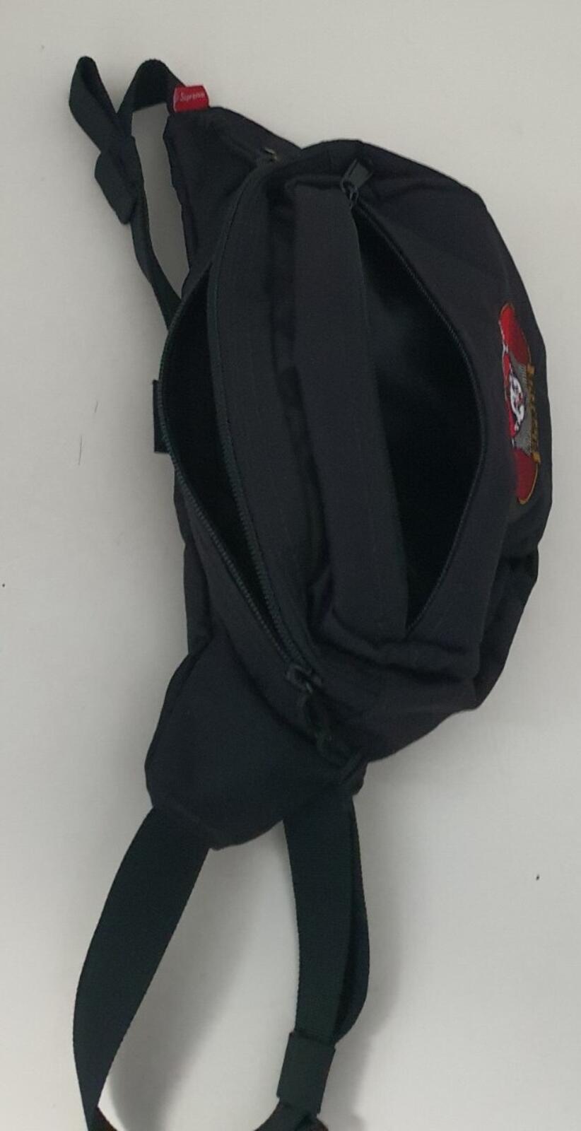 SS21 Supreme Vampire Boy schwarze Gürteltasche Wasserabweisend Artwork von Sean Cliver
