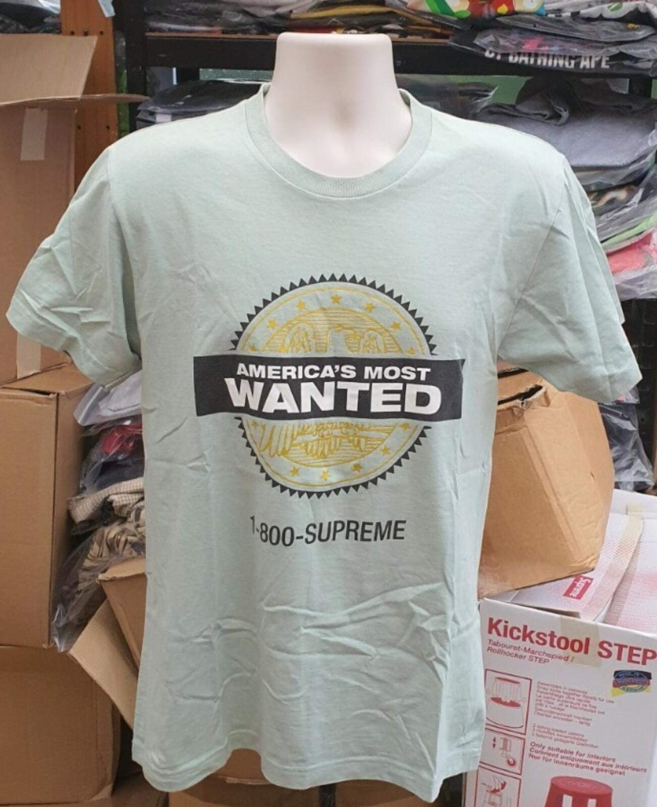 FW14 SUPREME Most Wanted Tee Size M