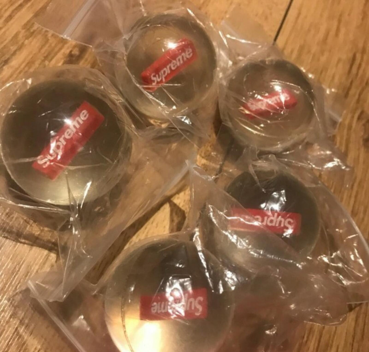 FW18 Supreme 5x Pelotas saltarinas transparentes