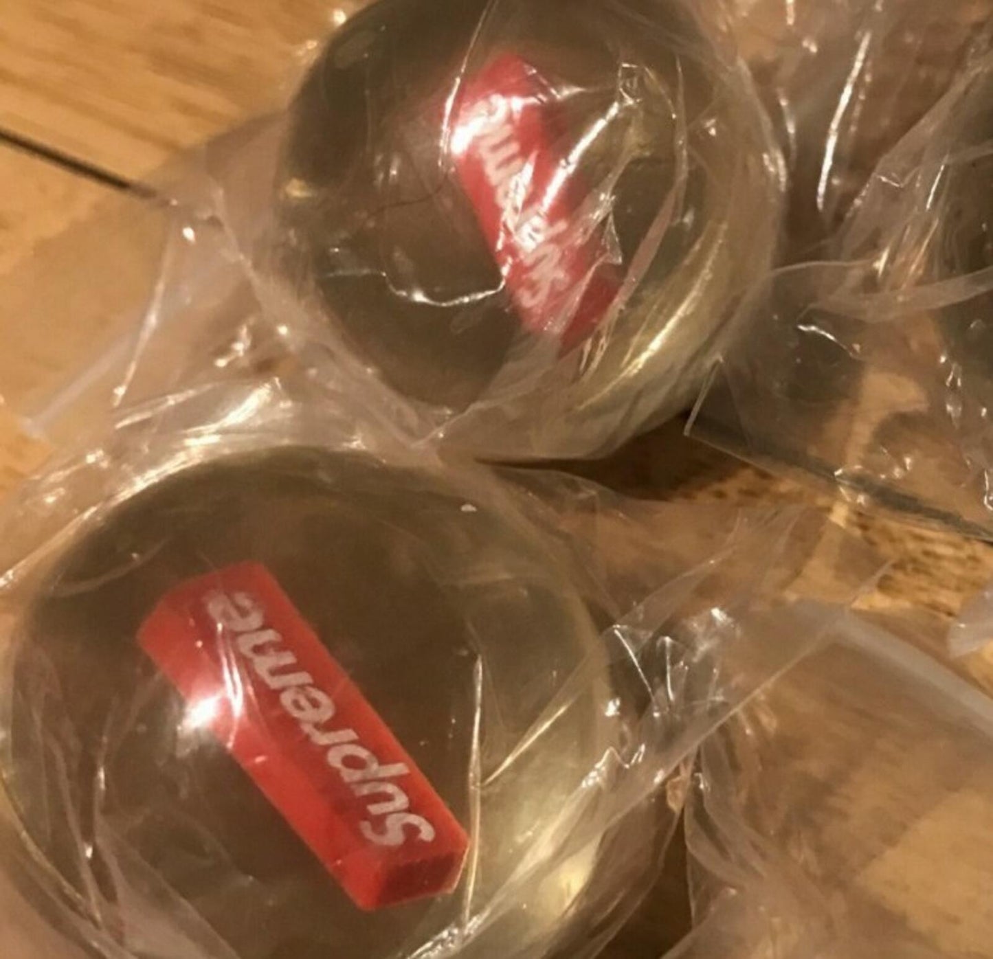 FW18 Supreme 5x Pelotas saltarinas transparentes