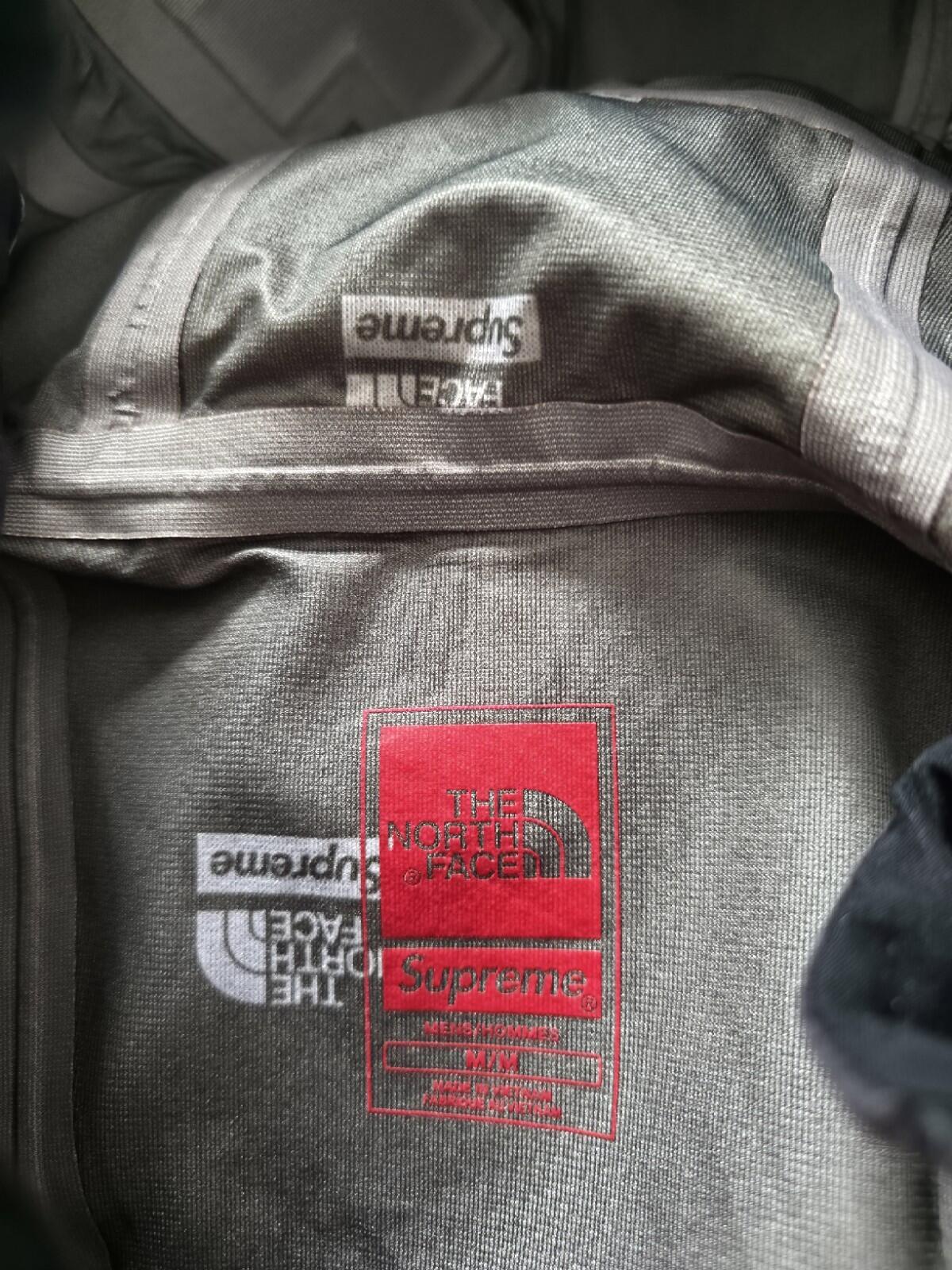 SS22 Supreme x The North Face Summit Series Rescue Mountain Pro Jacket Black TNF